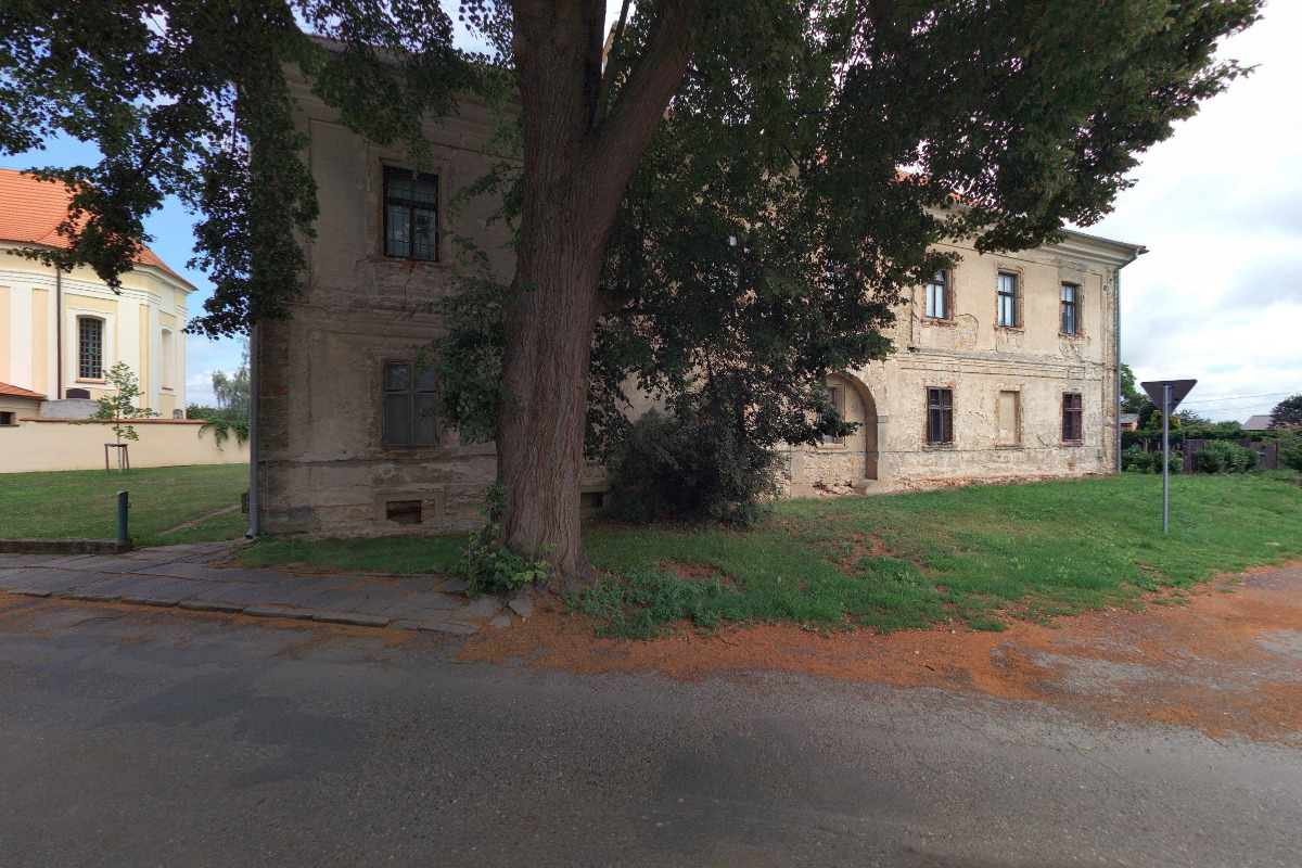 Římskokatolická farnost - děkanství Chorušice