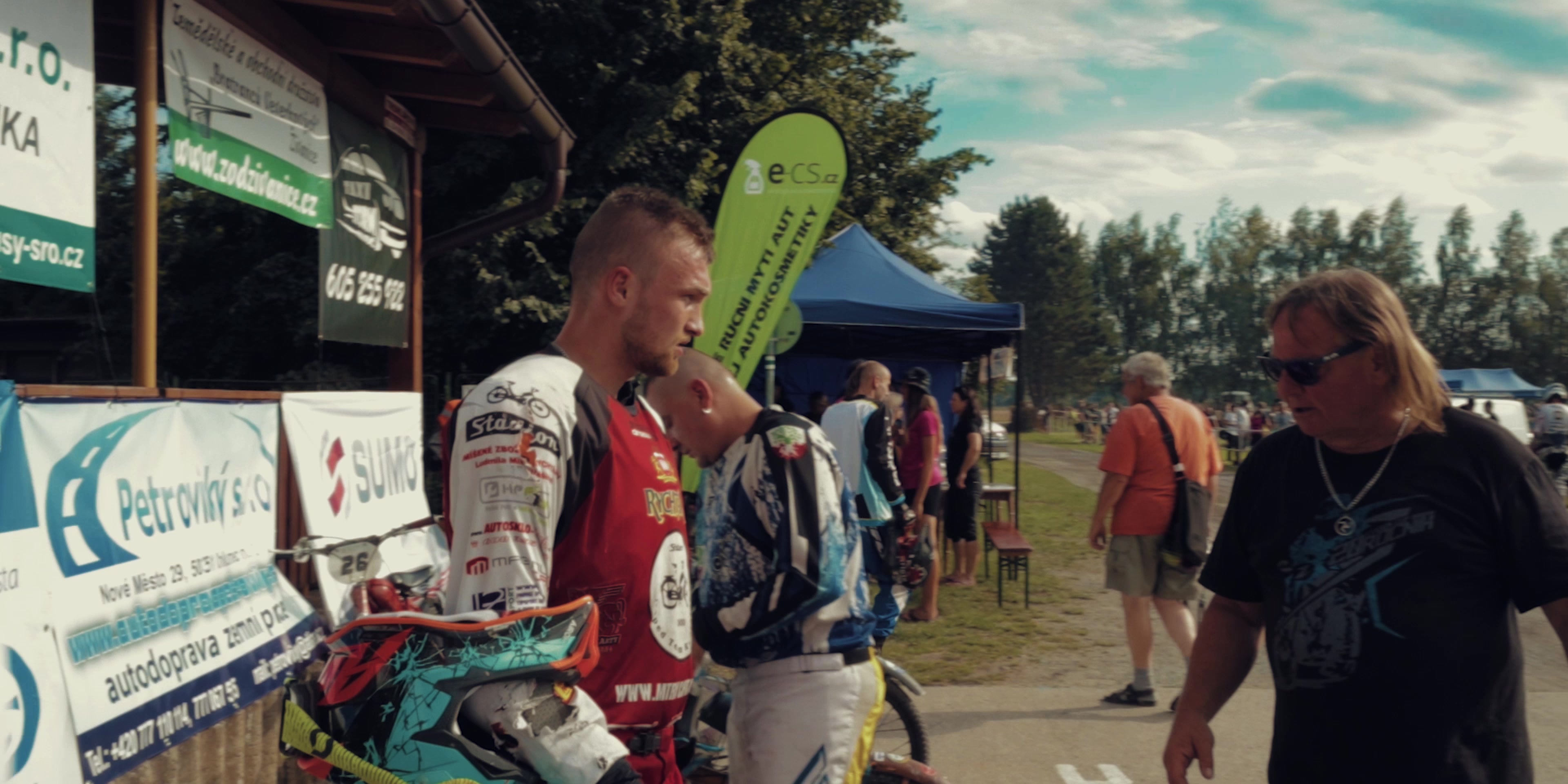 Moped klub Břehy foto 2 (náhled videa)