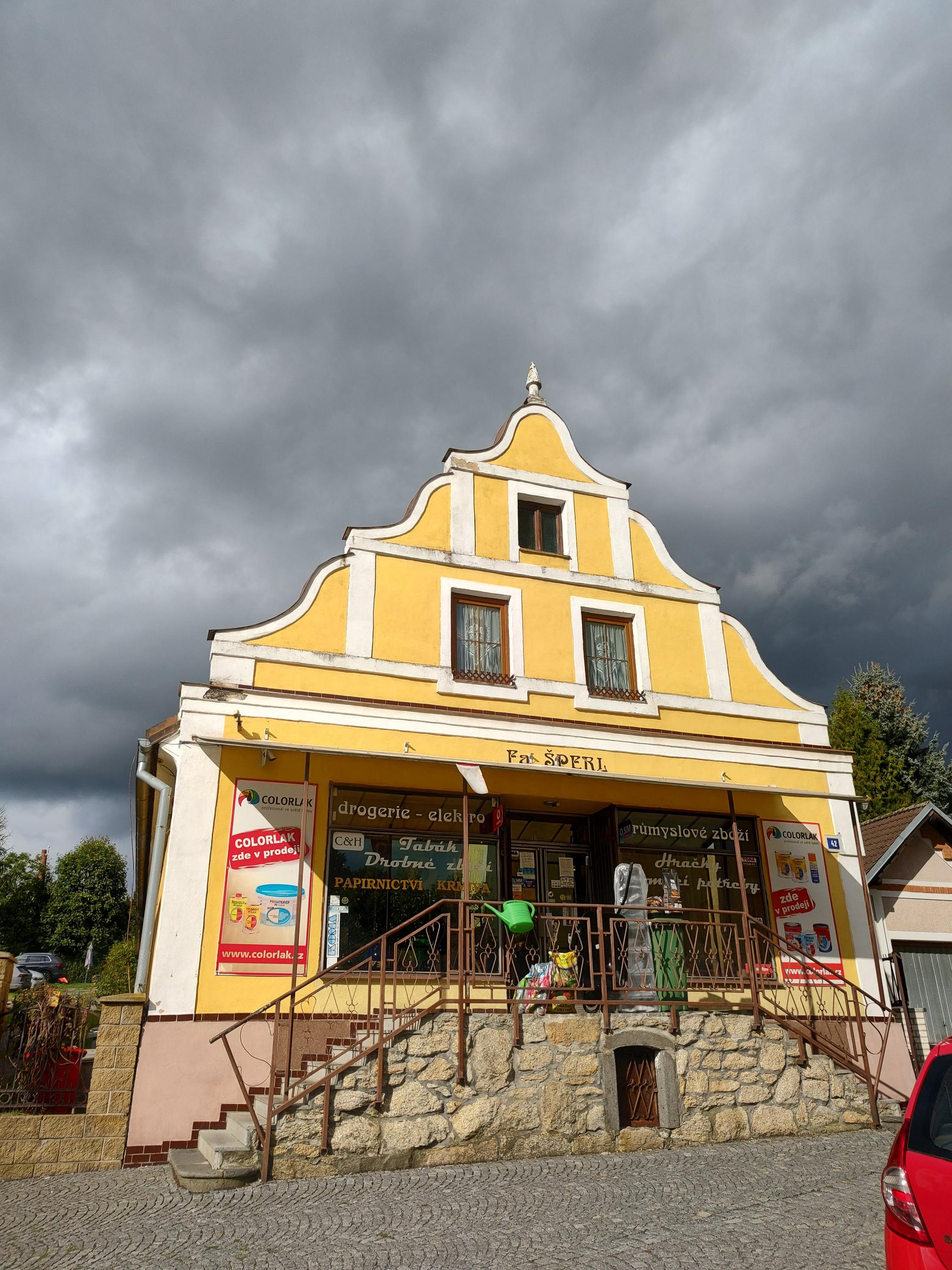 Smíšené zboží Náměstí 42 foto 2