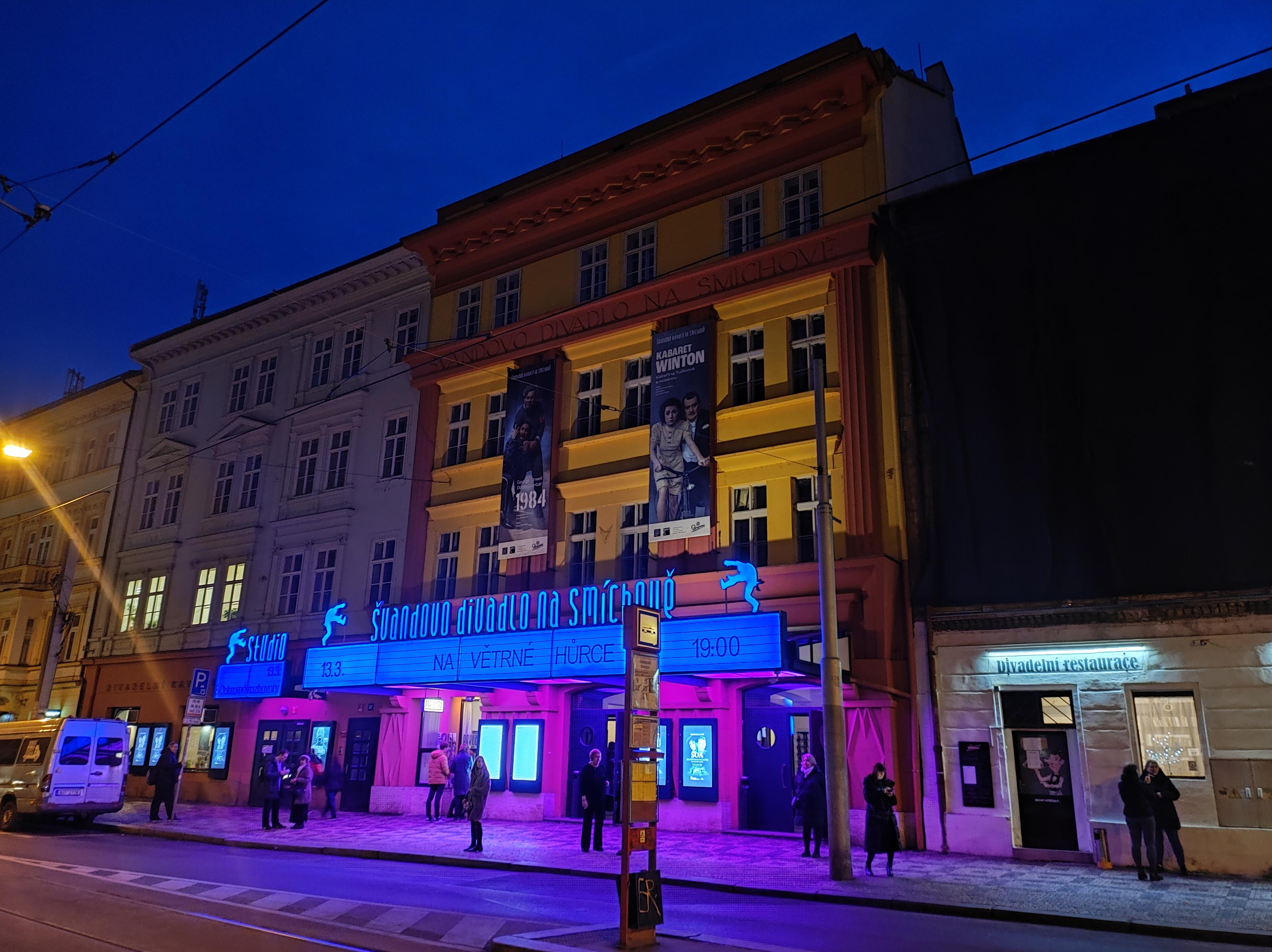 Švandovo divadlo na Smíchově foto 6