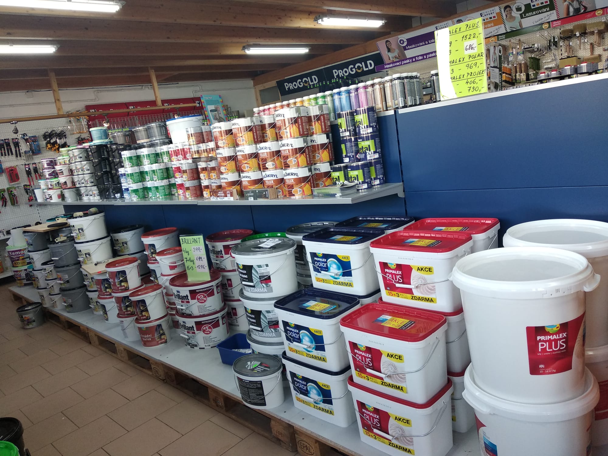 Dům barev - Yvona Adamčíková foto 2