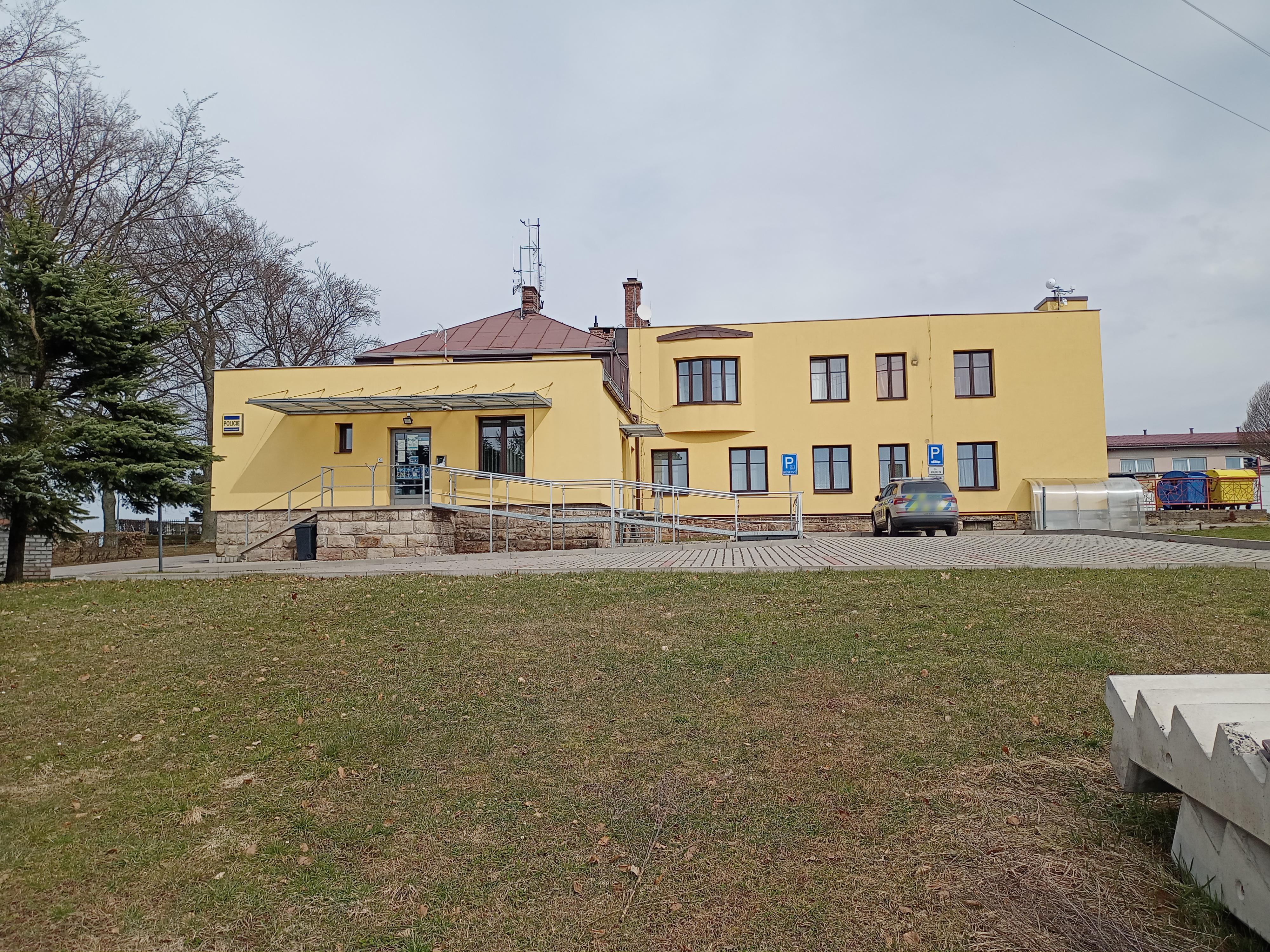 Policie ČR - Obvodní oddělení Lomnice nad Popelkou foto 3
