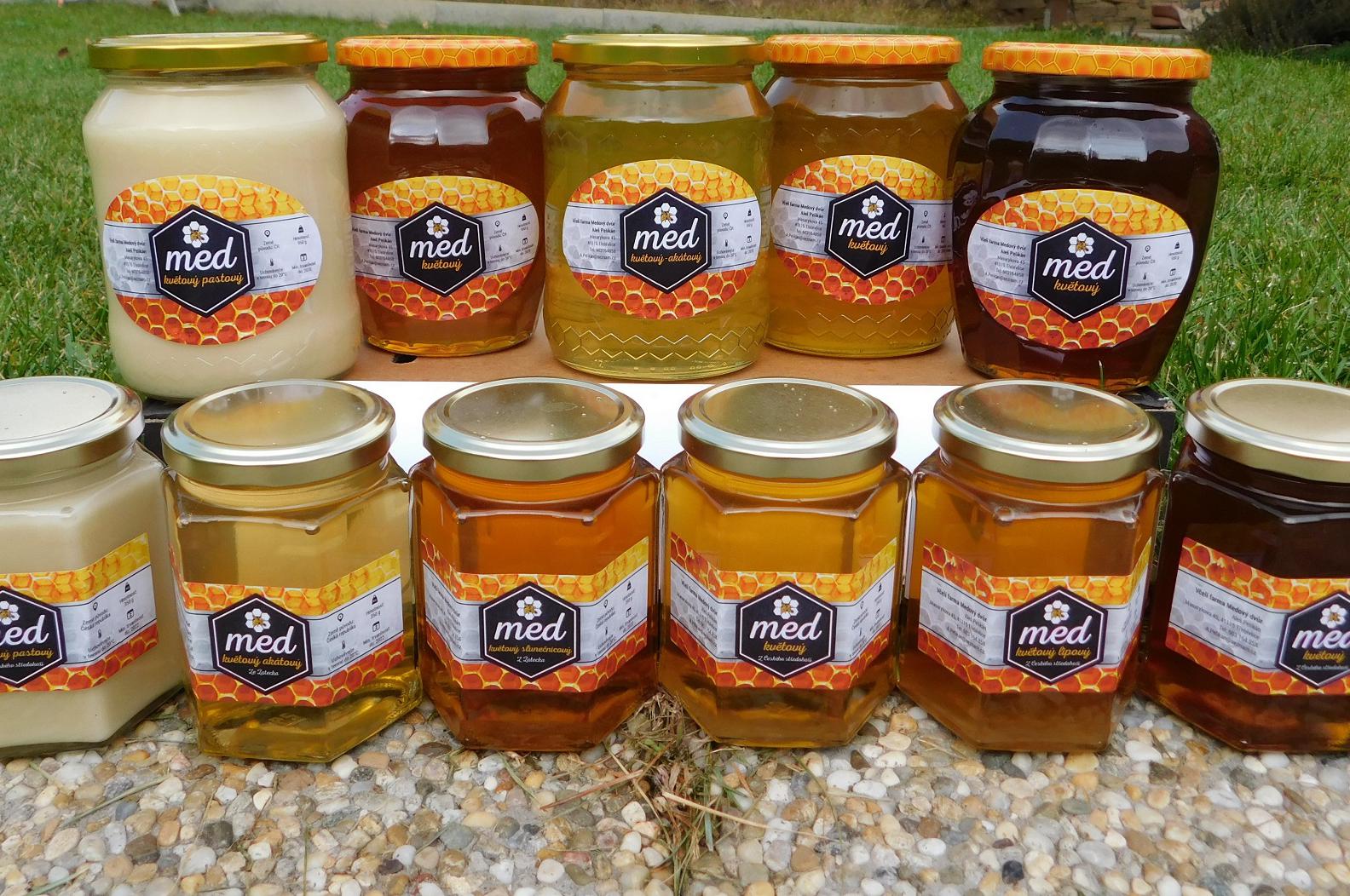 Včelařství Pelikánovi