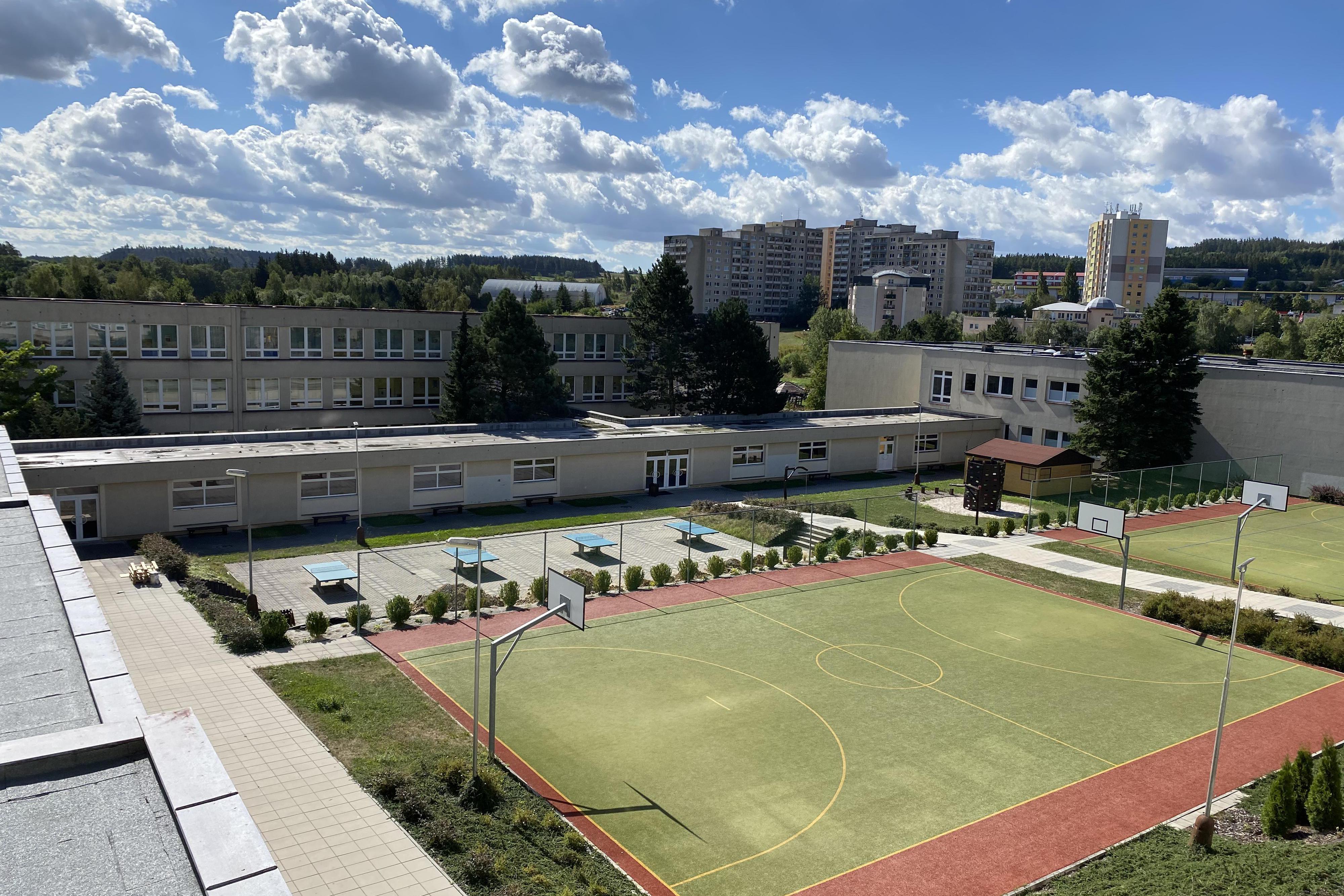 ZŠ Příbram, Školní