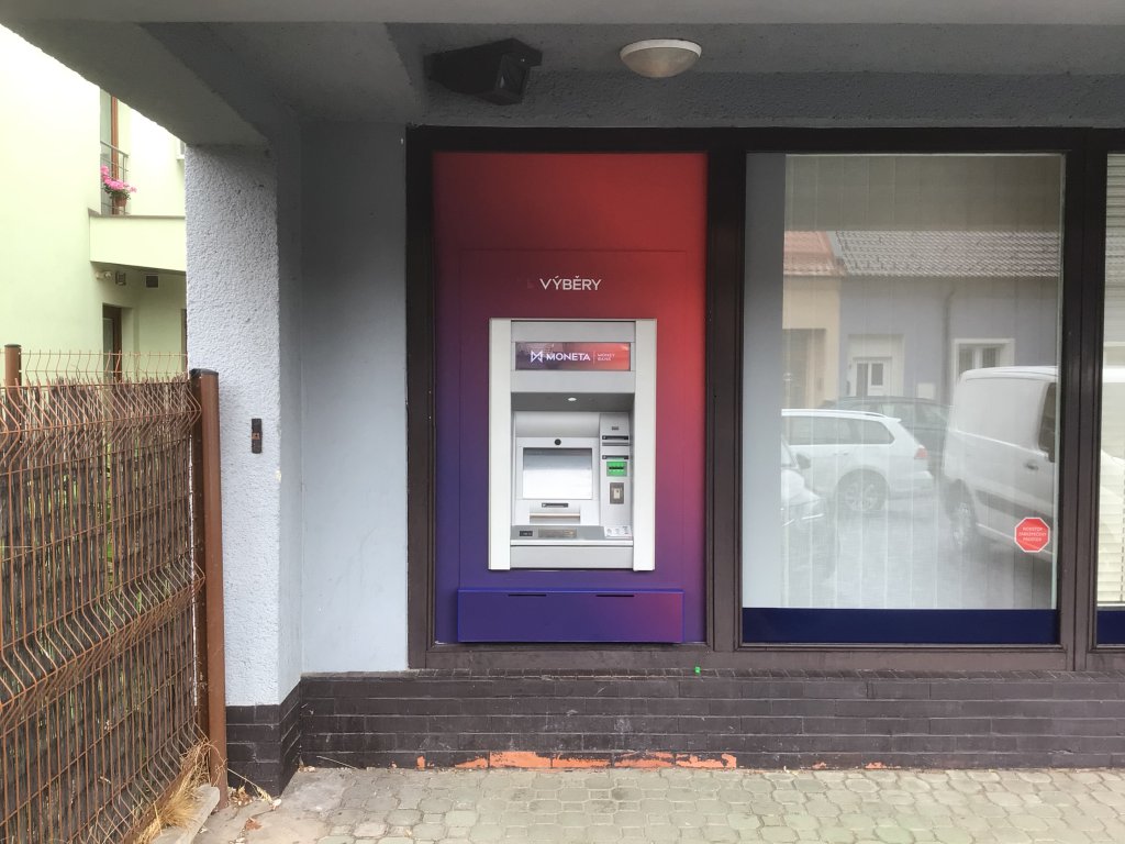 Bankomat MONETA Money Bank foto 2