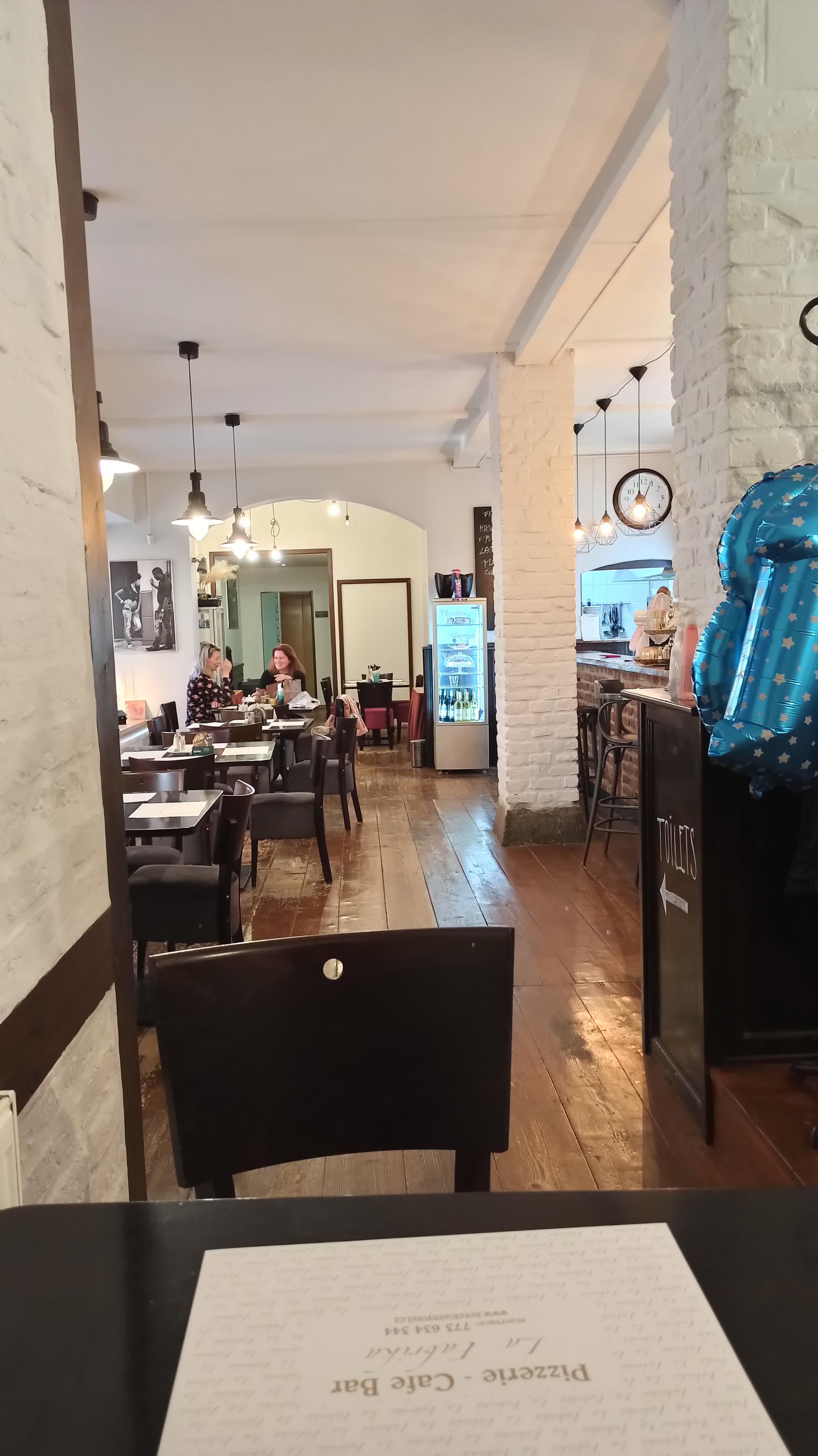 Pizzerie La Fabrika foto 4