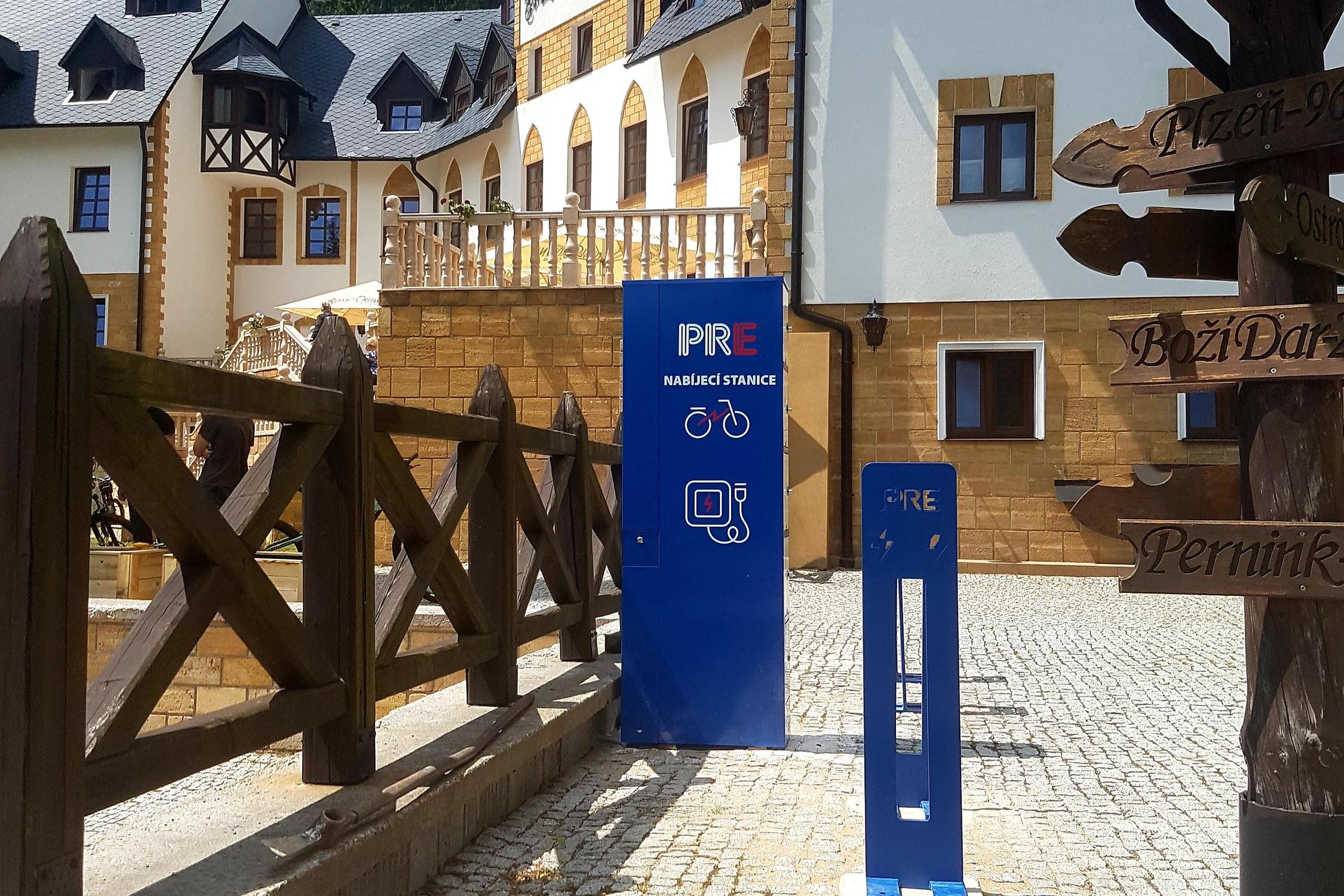 Nabíjecí stanice pro elektrokola a mobilní zařízení -  Etron Czech s.r.o.