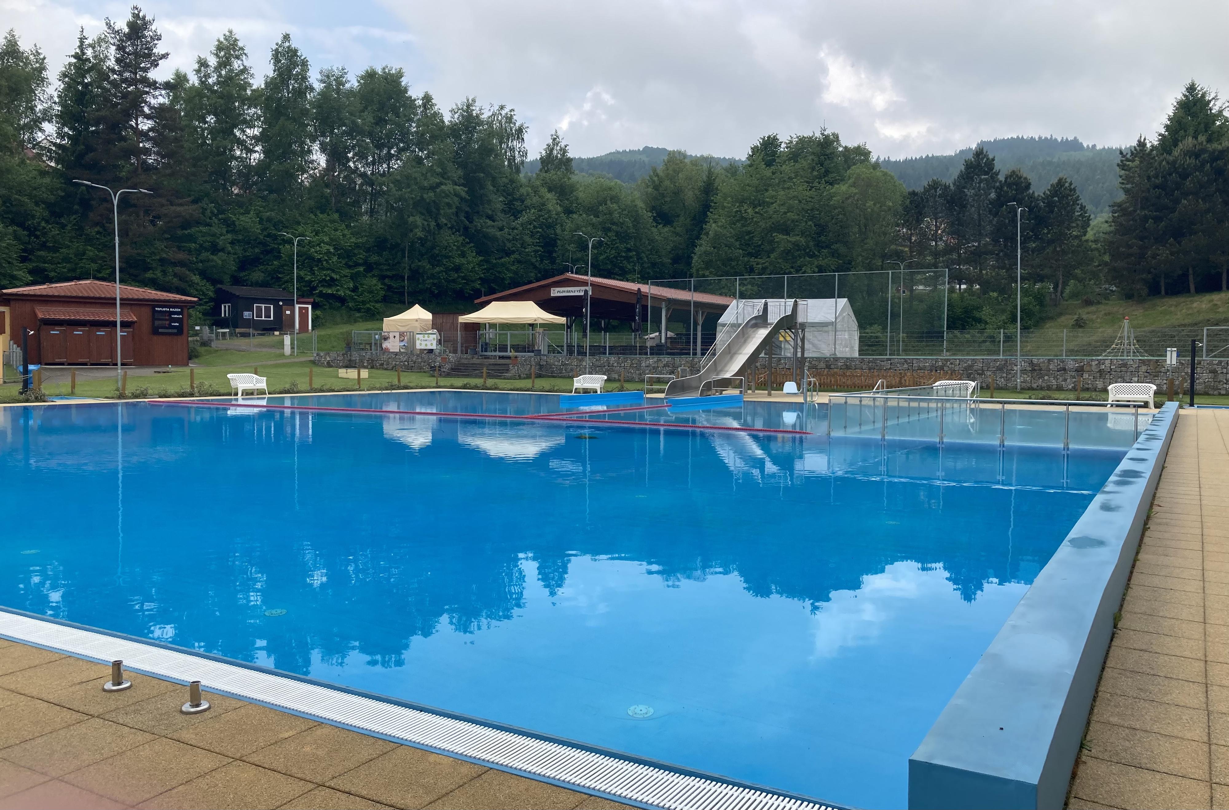 Venkovní koupaliště Město Větřní foto 3