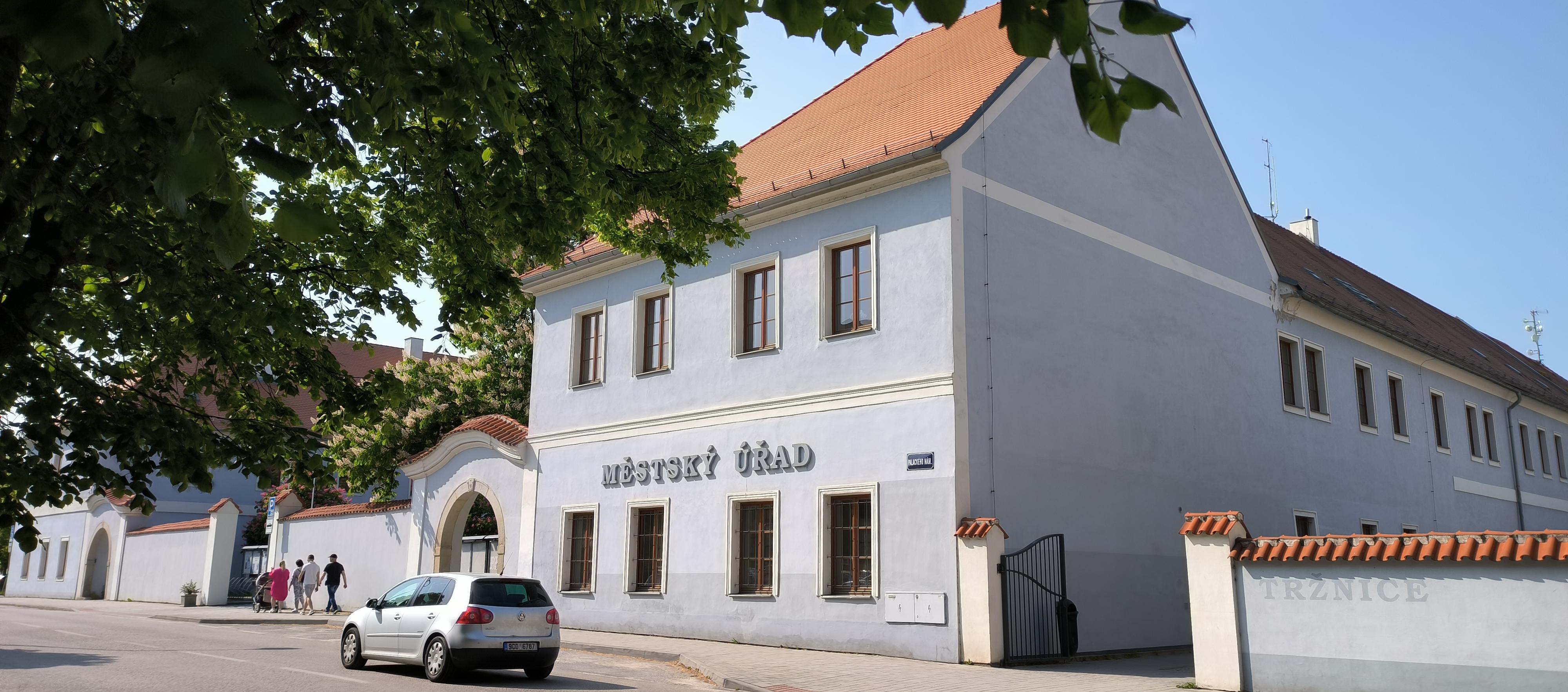 Třeboň - městský úřad foto 2