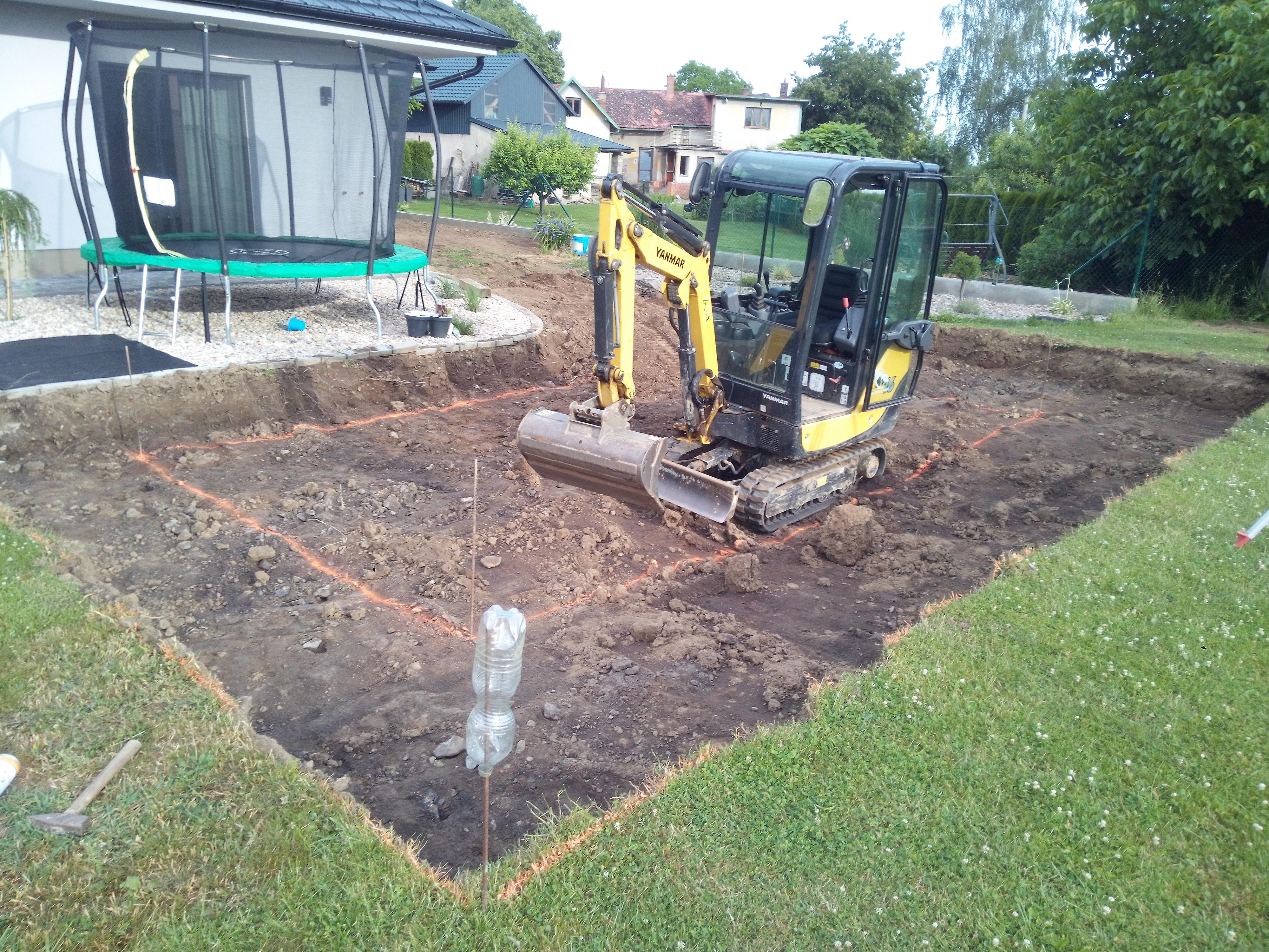 Výkop pro bazén