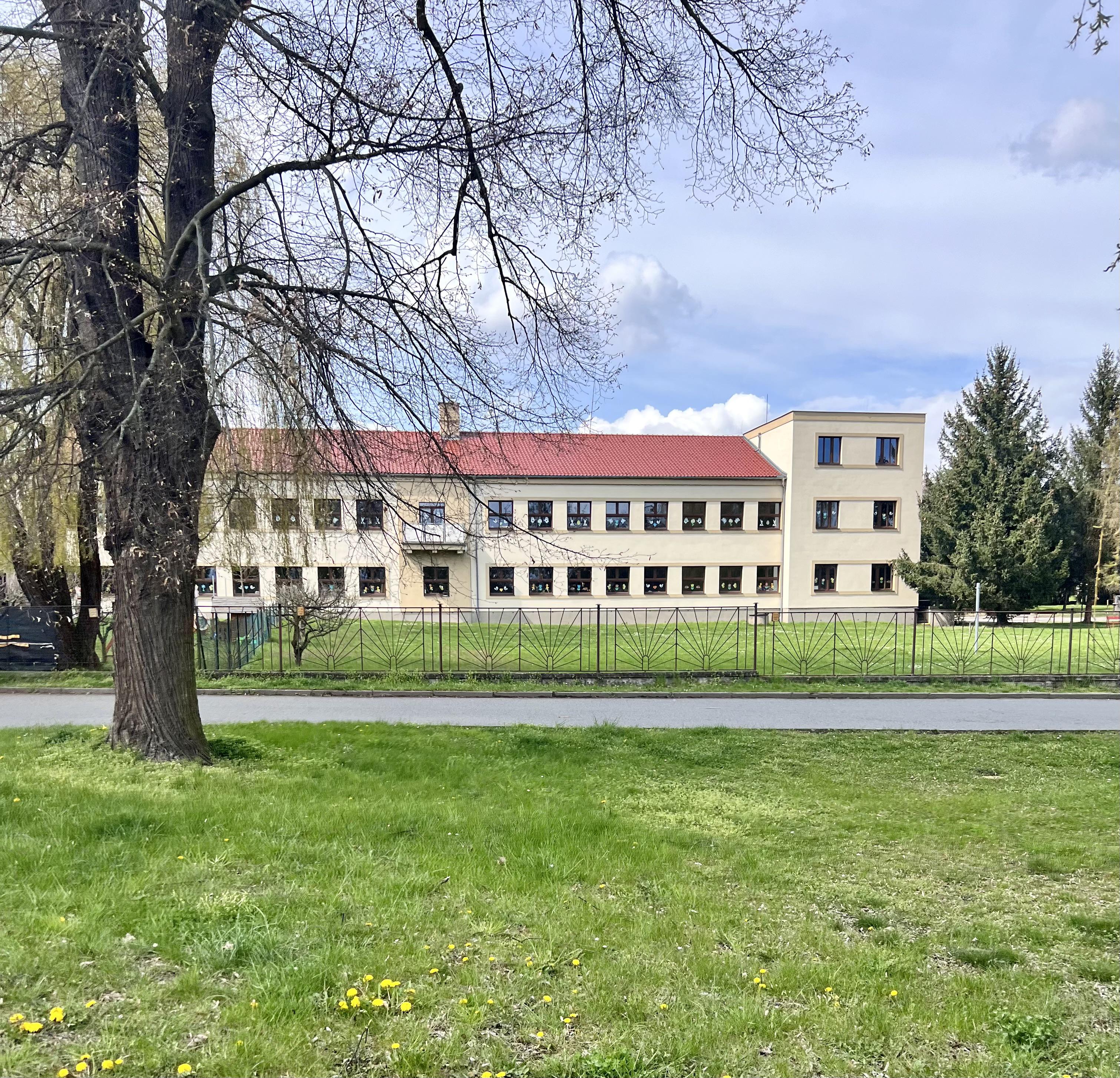 ZŠ T. G. Masaryka a MŠ Poříčany, okres Kolín foto 3