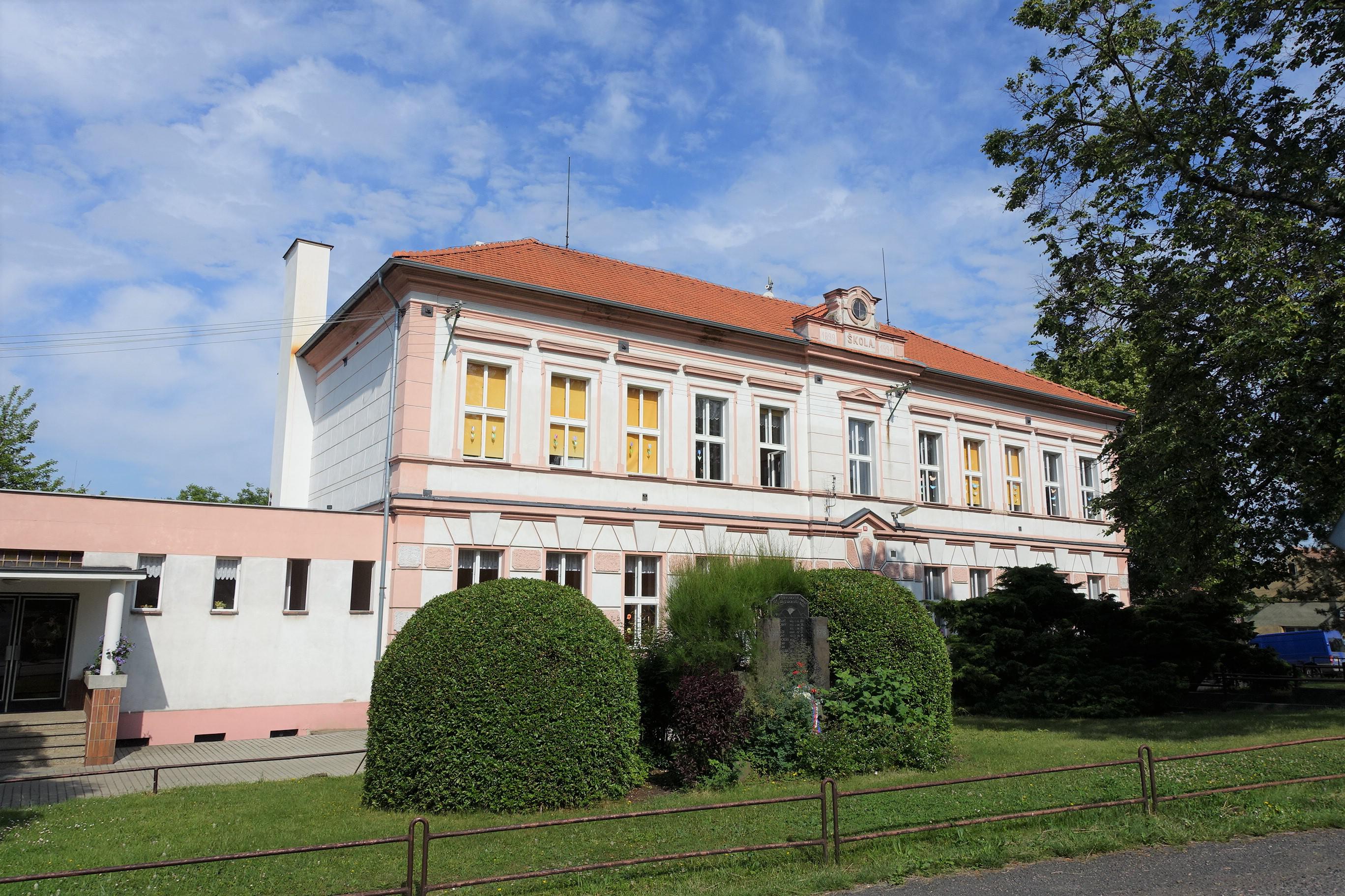 ZŠ a MŠ Klapý, okres Litoměřice