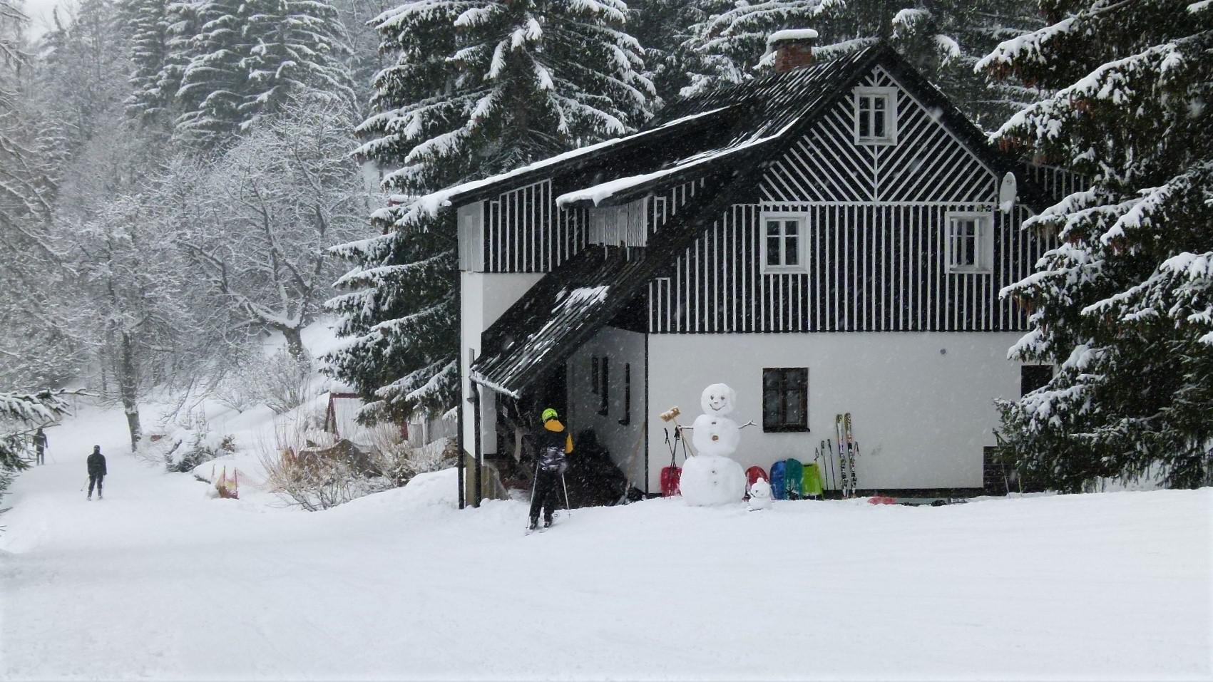 Horská chata Studánka na sjezdovce foto 2