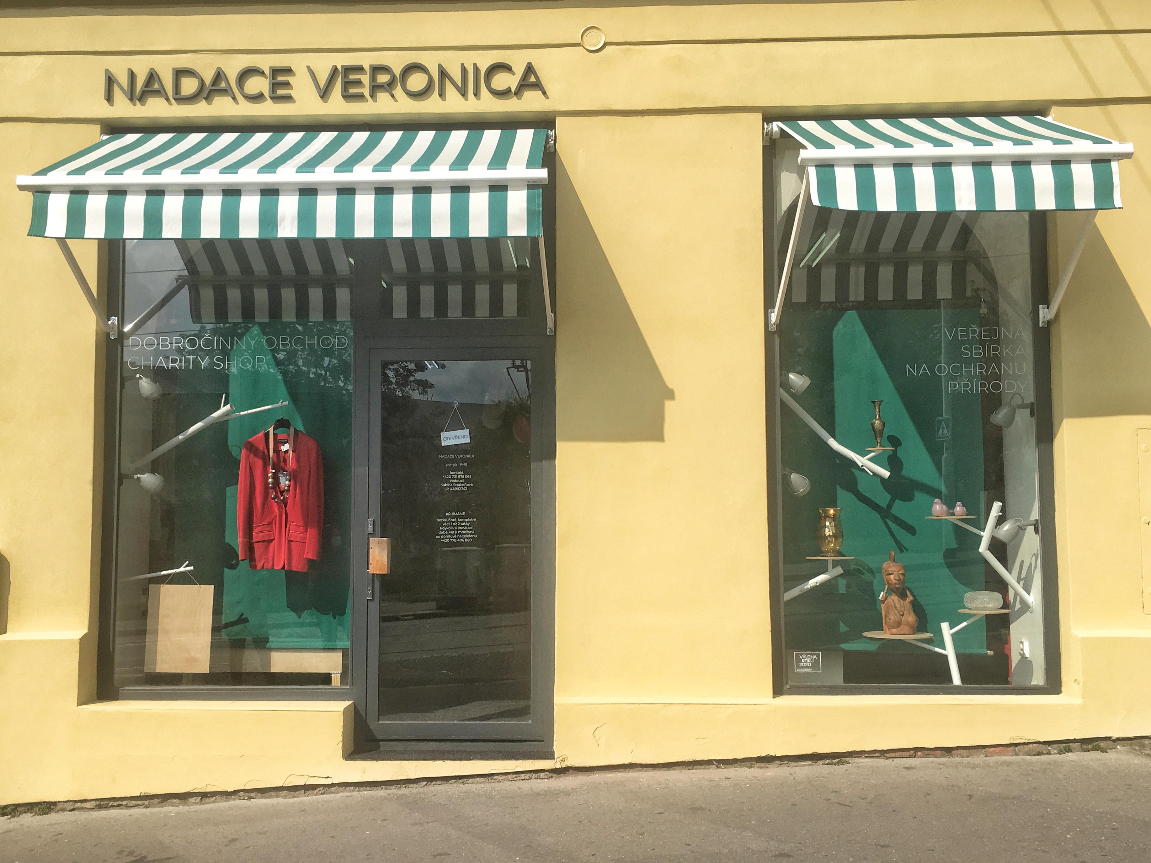Dobročinný obchod Nadace Veronica foto 1