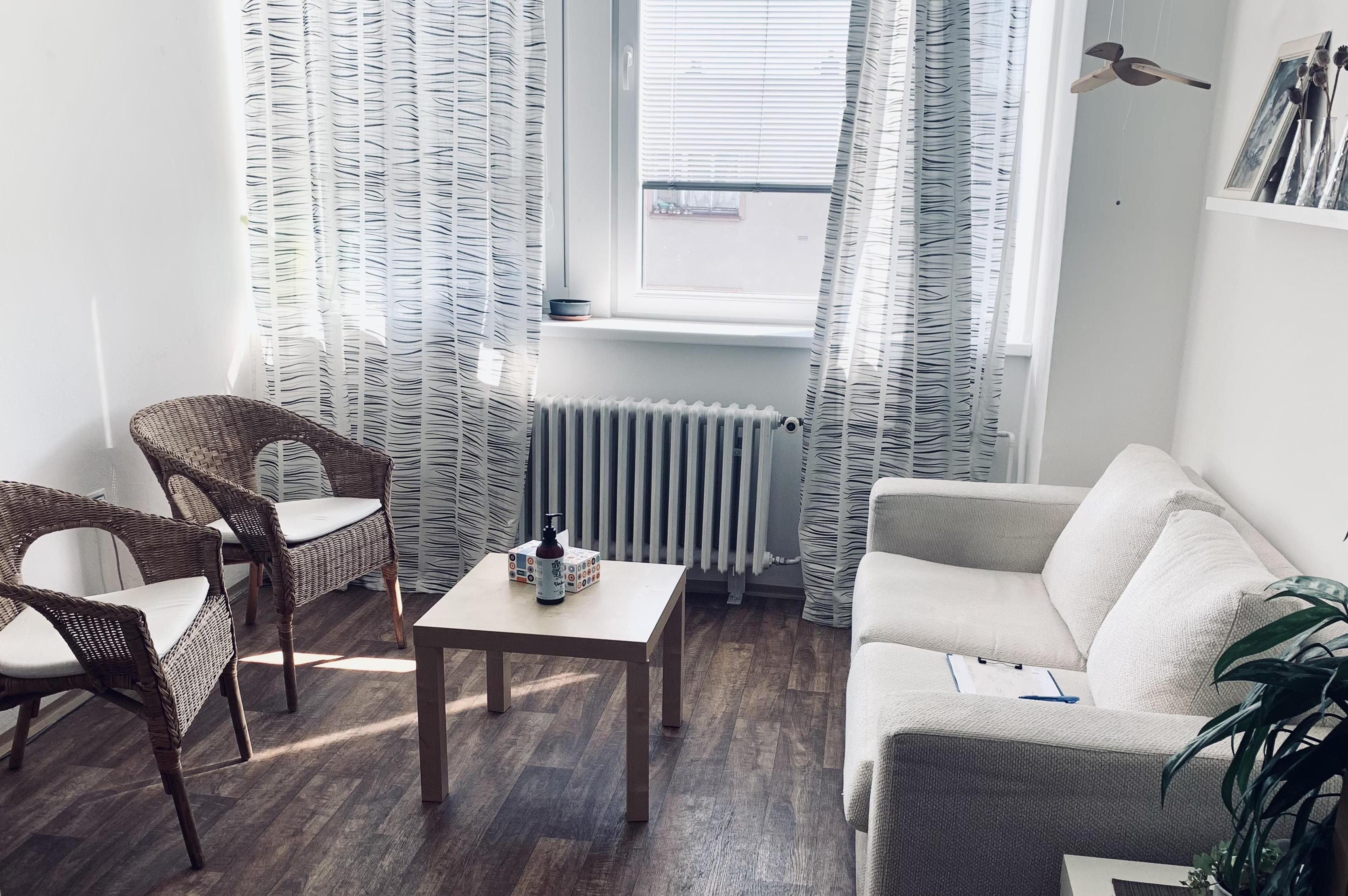 Adiktologické centrum poradenství a terapie Hradec Králové - Laxus