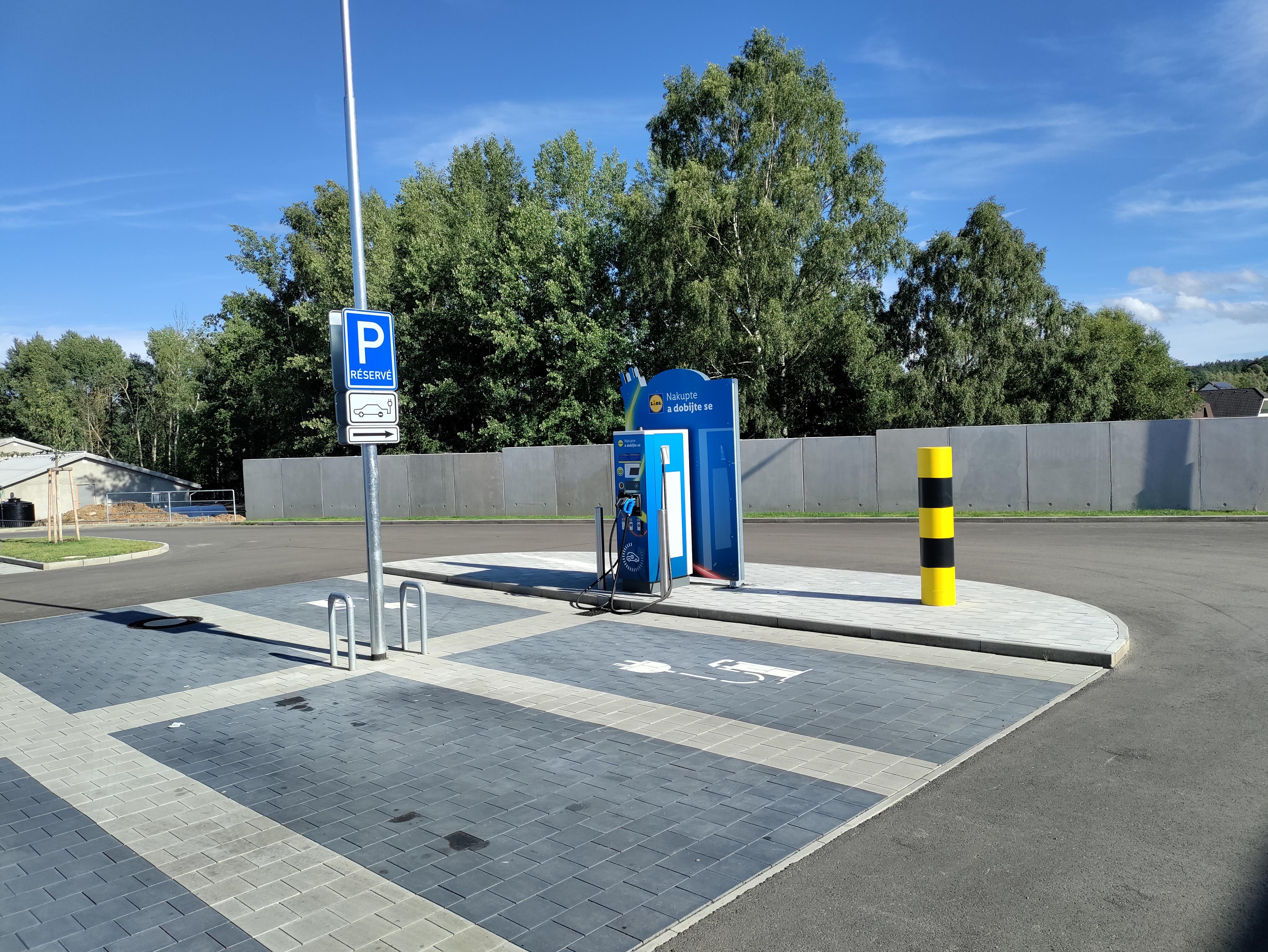 Nabíjecí stanice LIDL foto 4