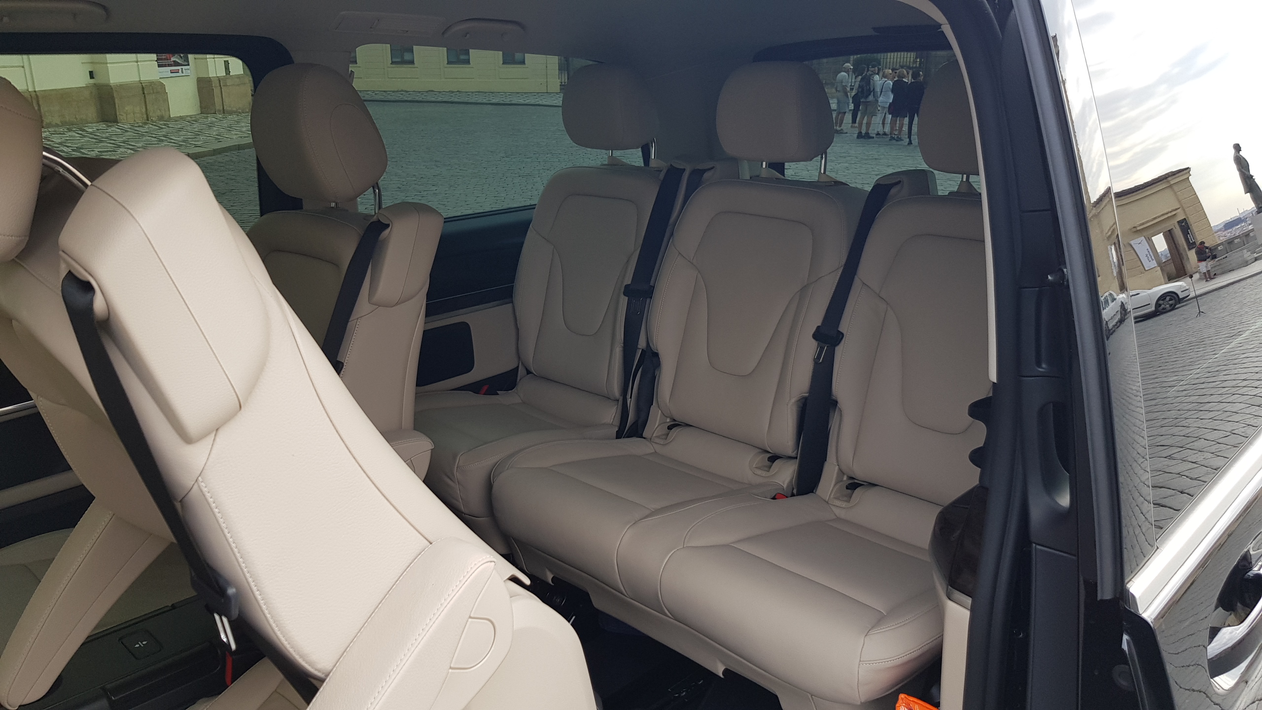 European Chauffeur Limousine foto 2