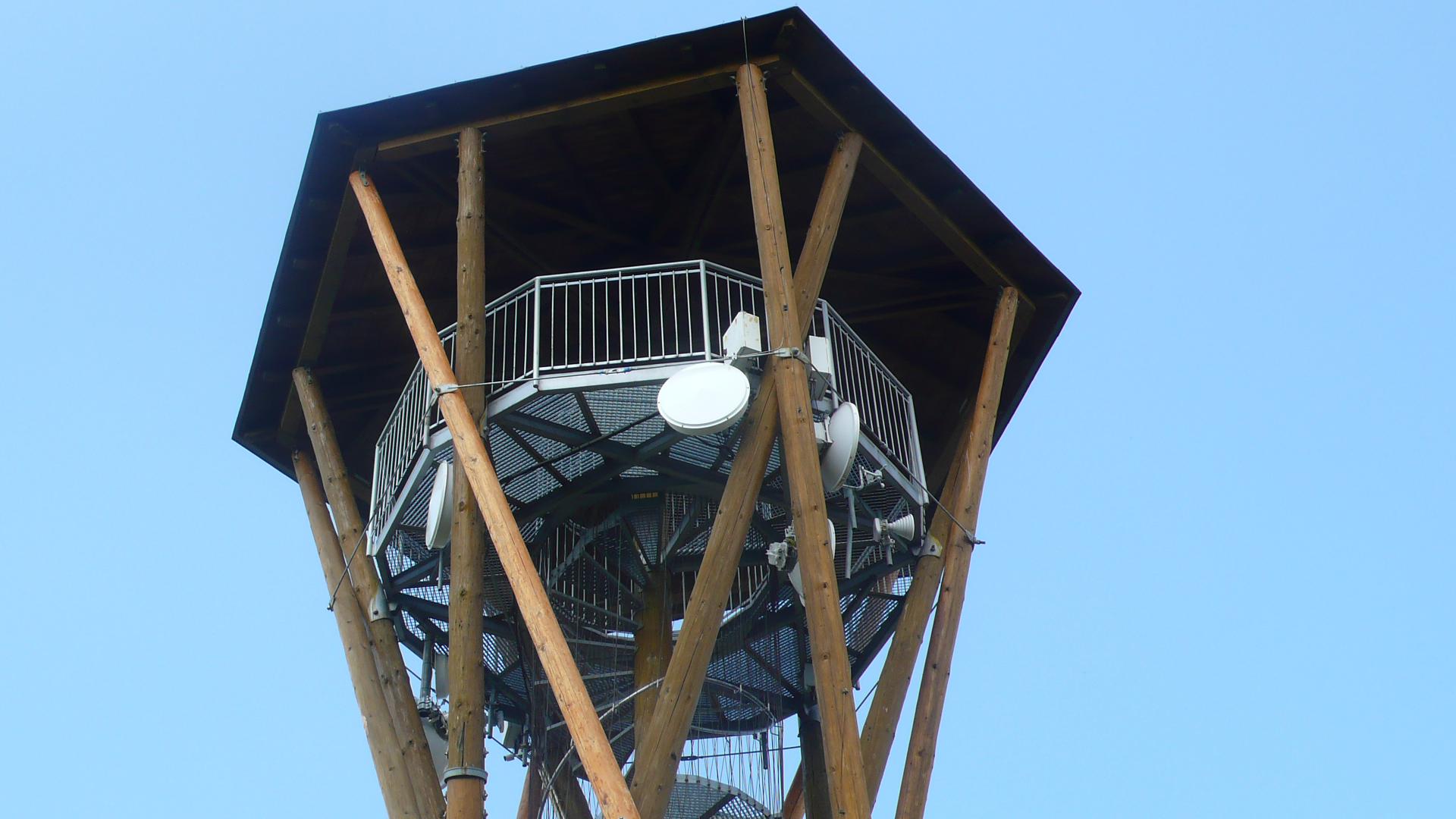 Občertsvení Rozhledna Borůvka foto 3