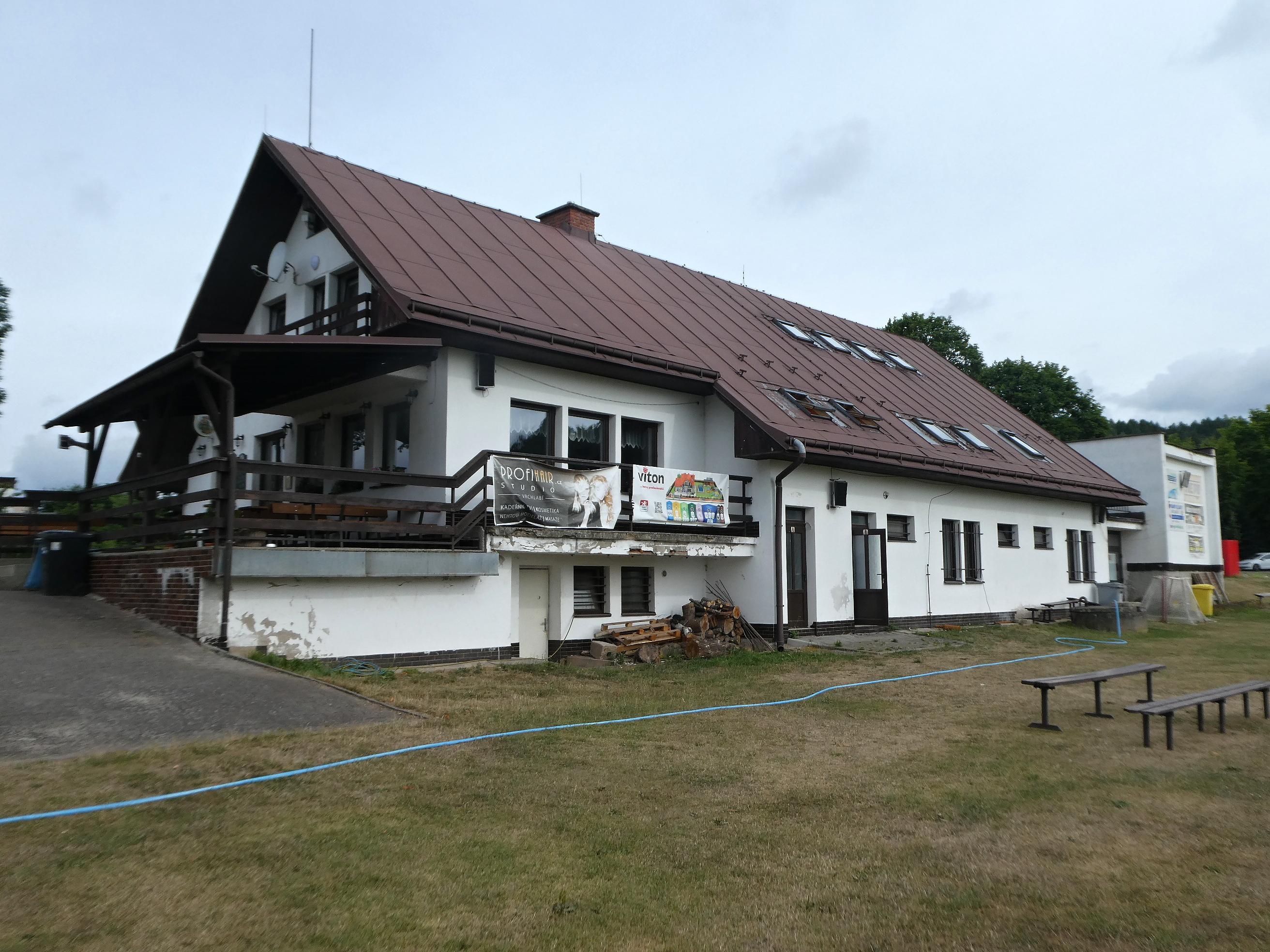 Kunčice nad Labem - obecní úřad foto 4