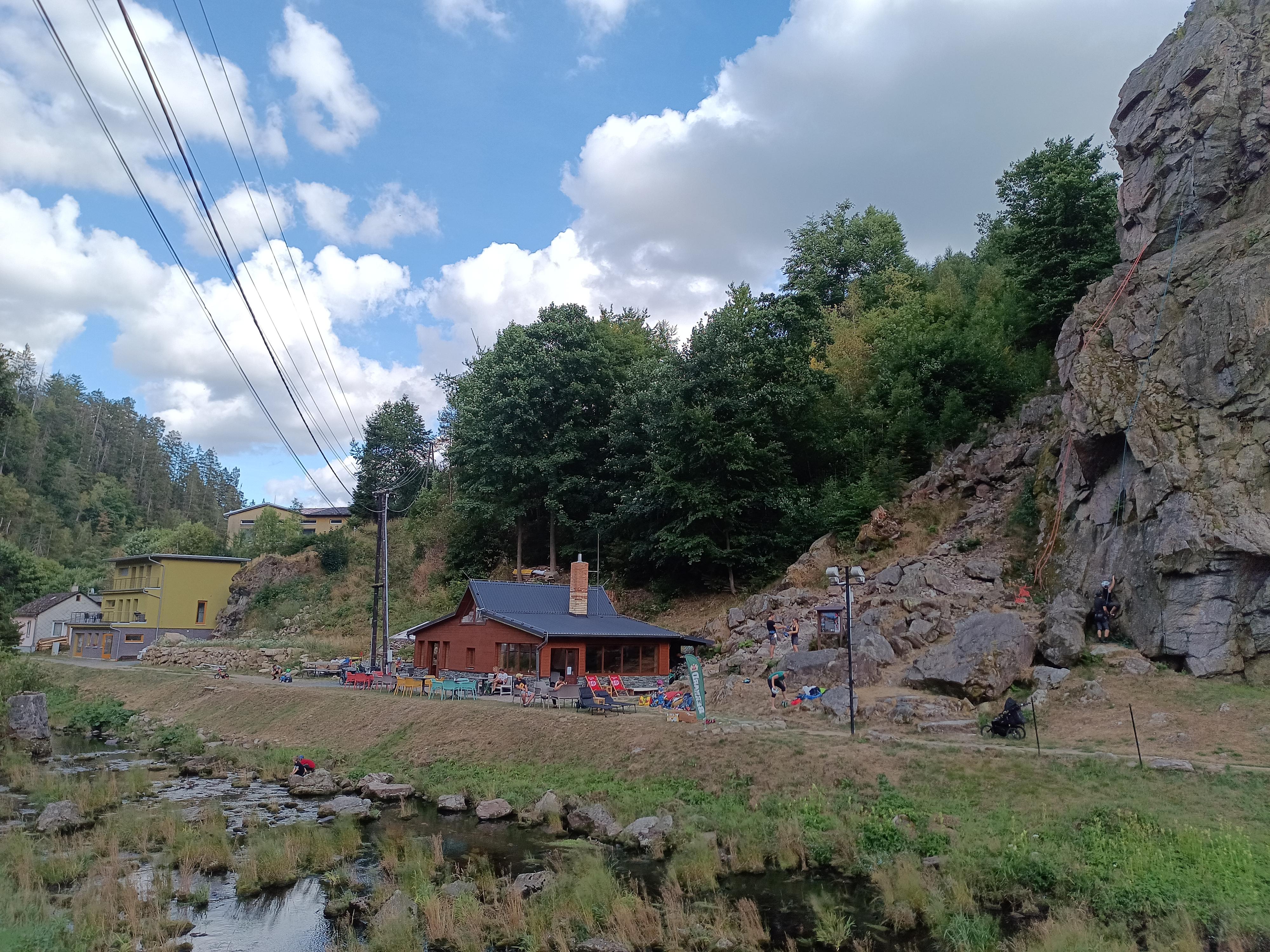 Horolezecká chata Krabička - občerstvení foto 3