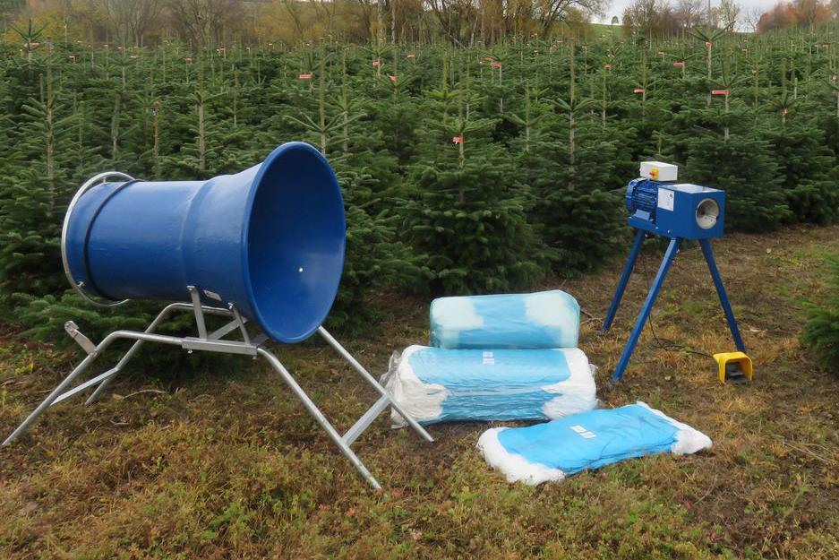 Balicí zařízení, sítě, ořezávač na vánoční stromky