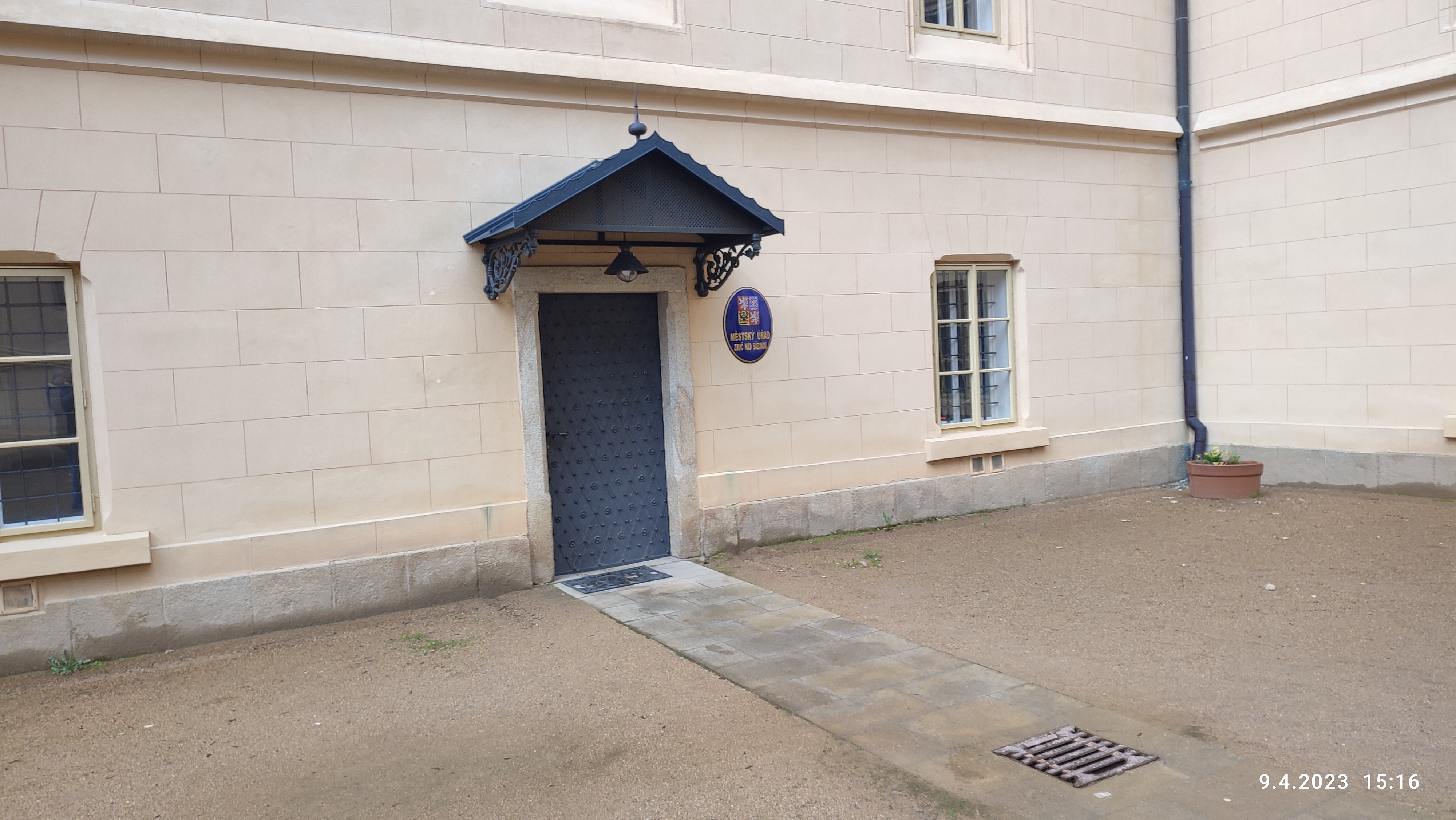 Zruč nad Sázavou - městský úřad foto 6