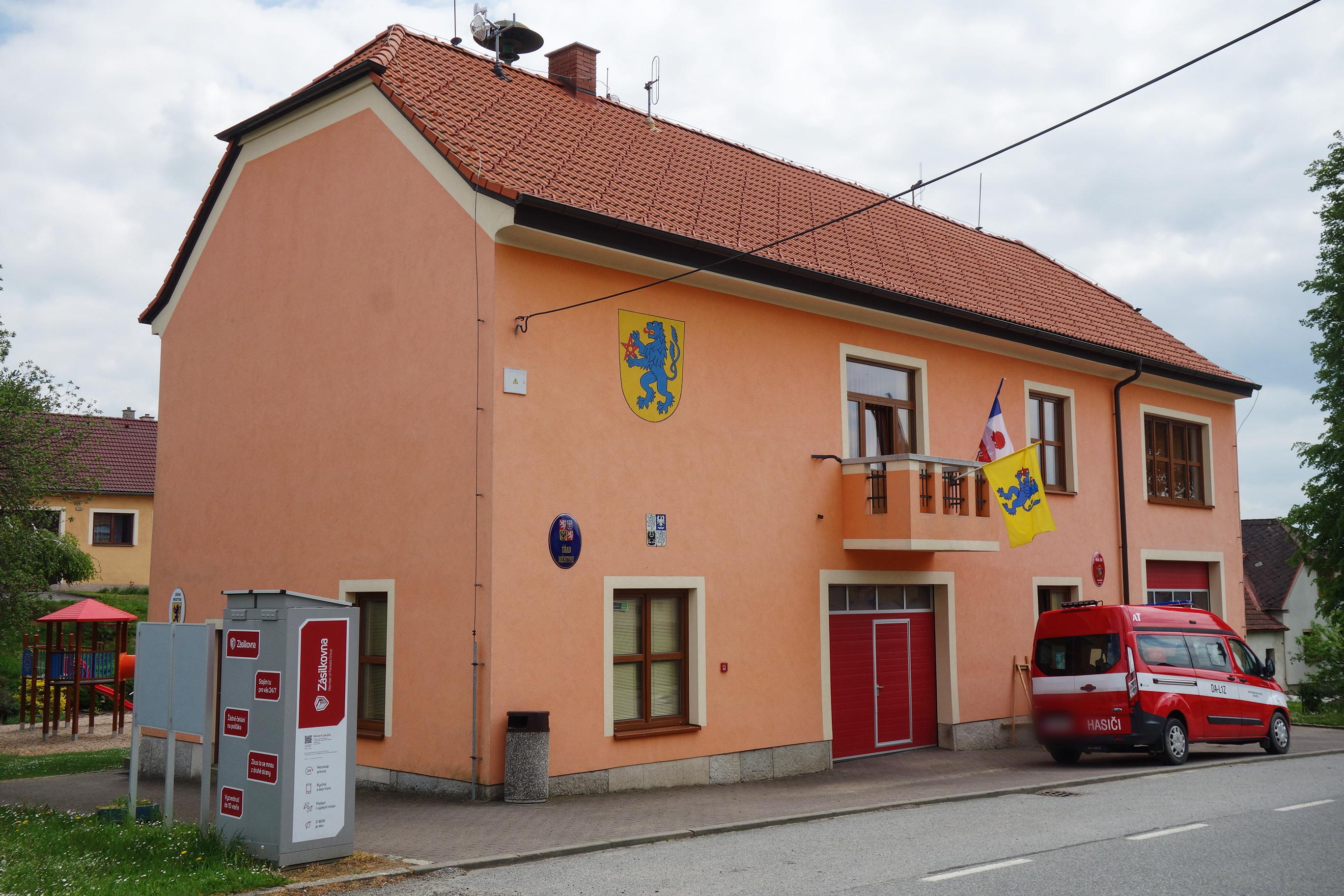 Stará Říše - úřad městyse foto 2