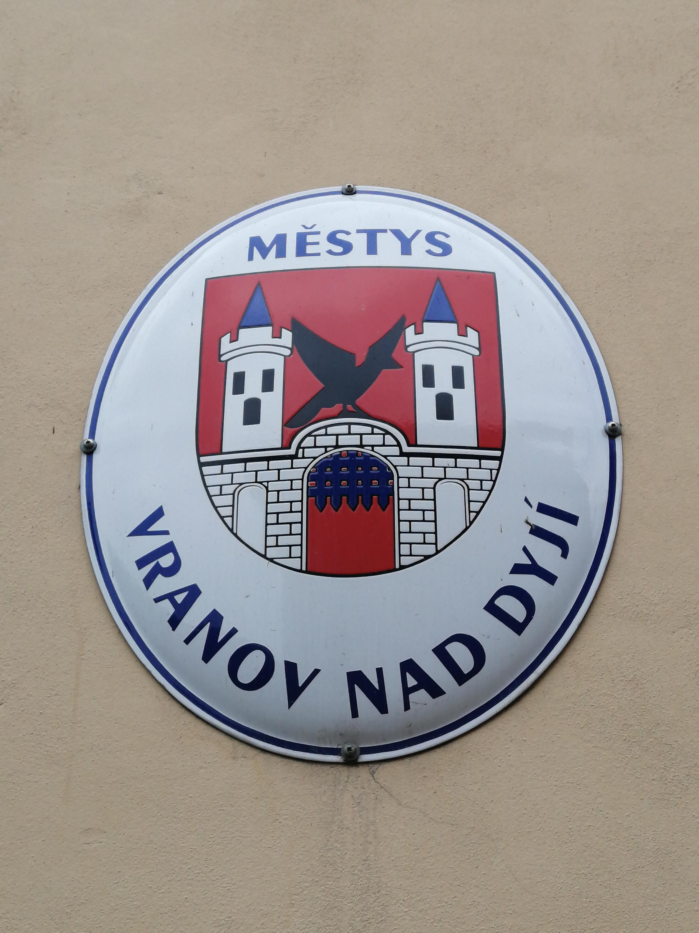 Vranov nad Dyjí - úřad městyse foto 6