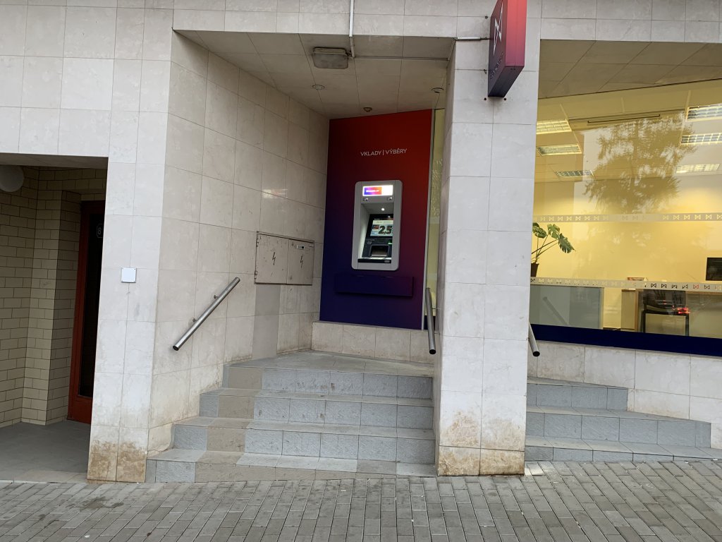 Bankomat MONETA Money Bank vkladový foto 2