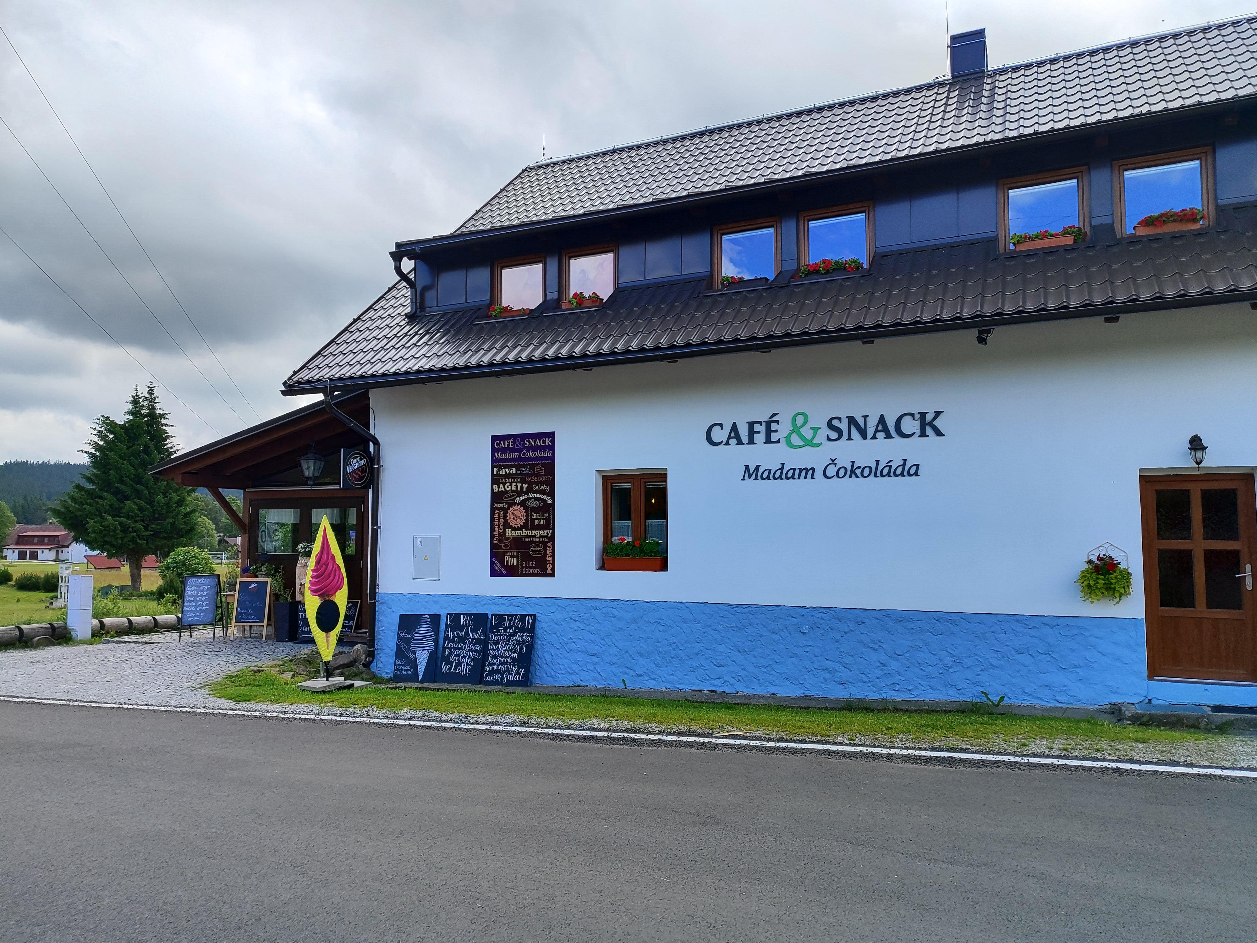 Cafe & Snack Madam Čokoláda foto 6