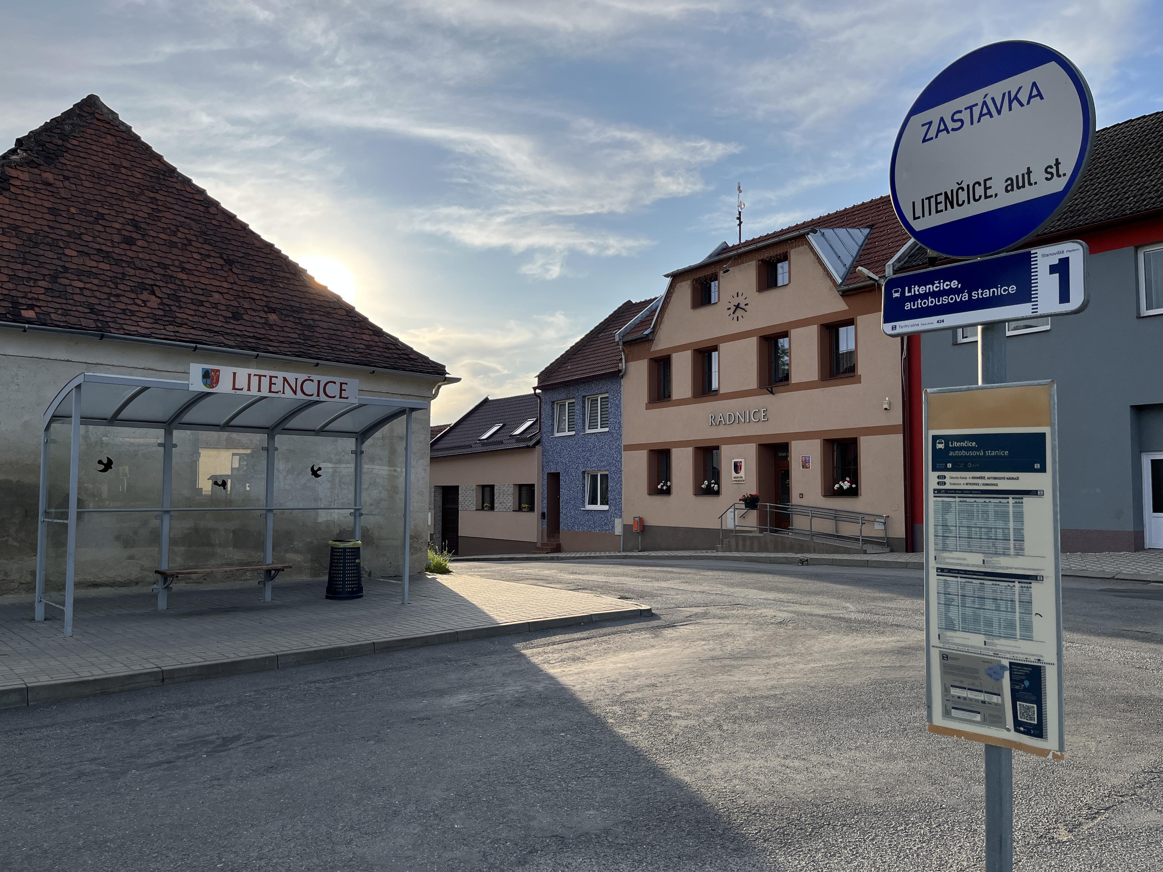 Litenčice - úřad městyse foto 3