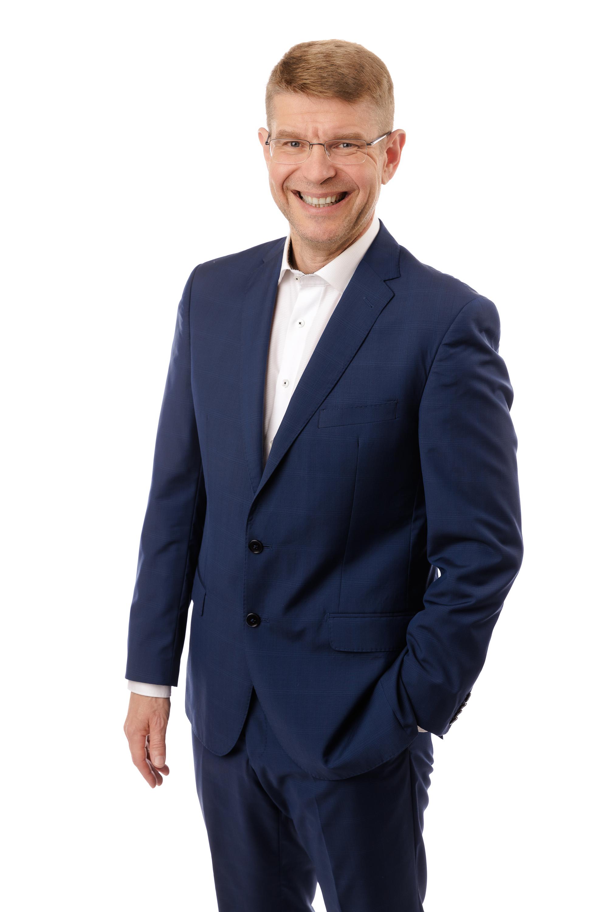 Michal Kovařík - realitní makléř foto 2