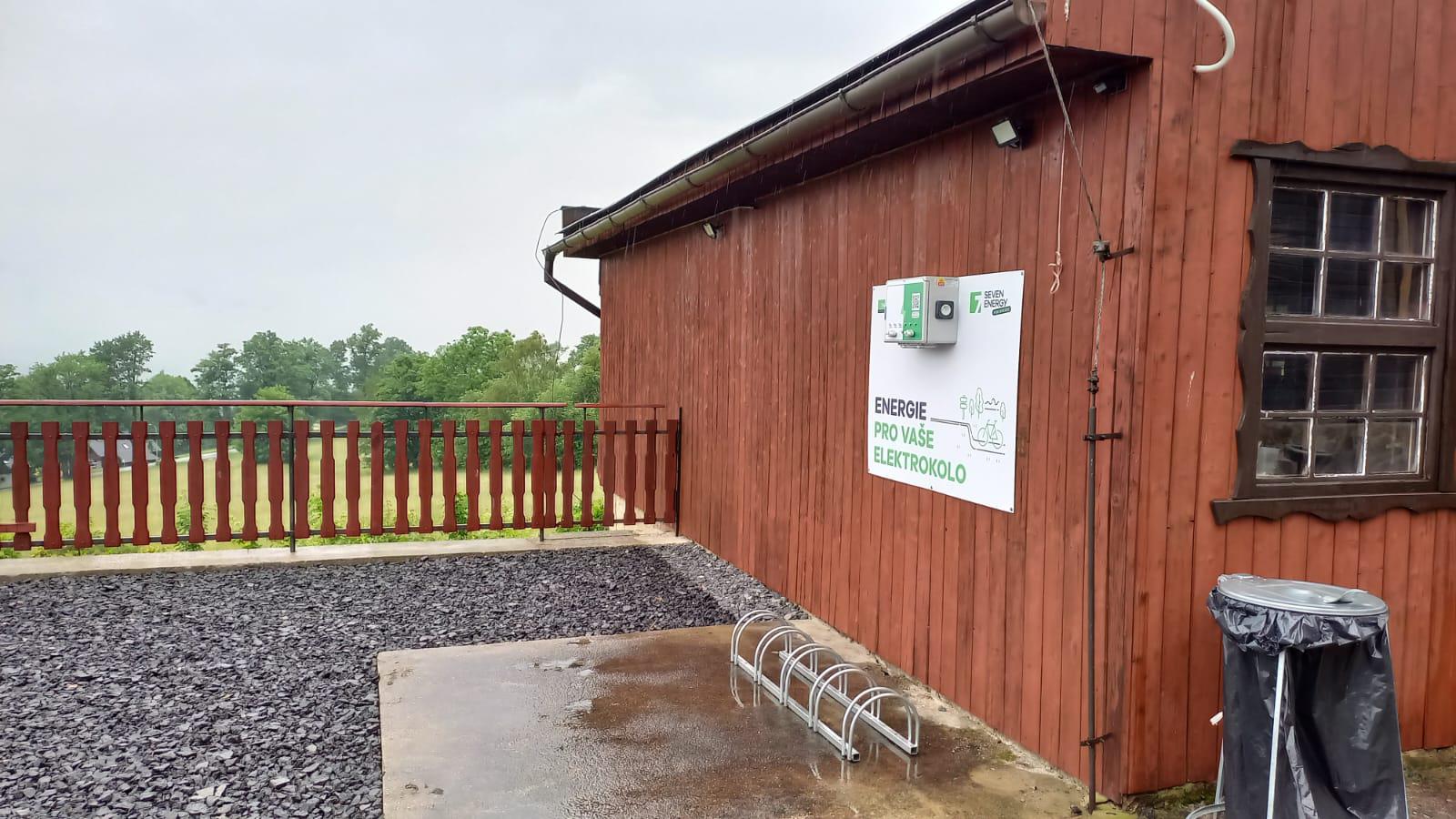Nabíjecí stanice Obří sud Lázně Libverda foto 3