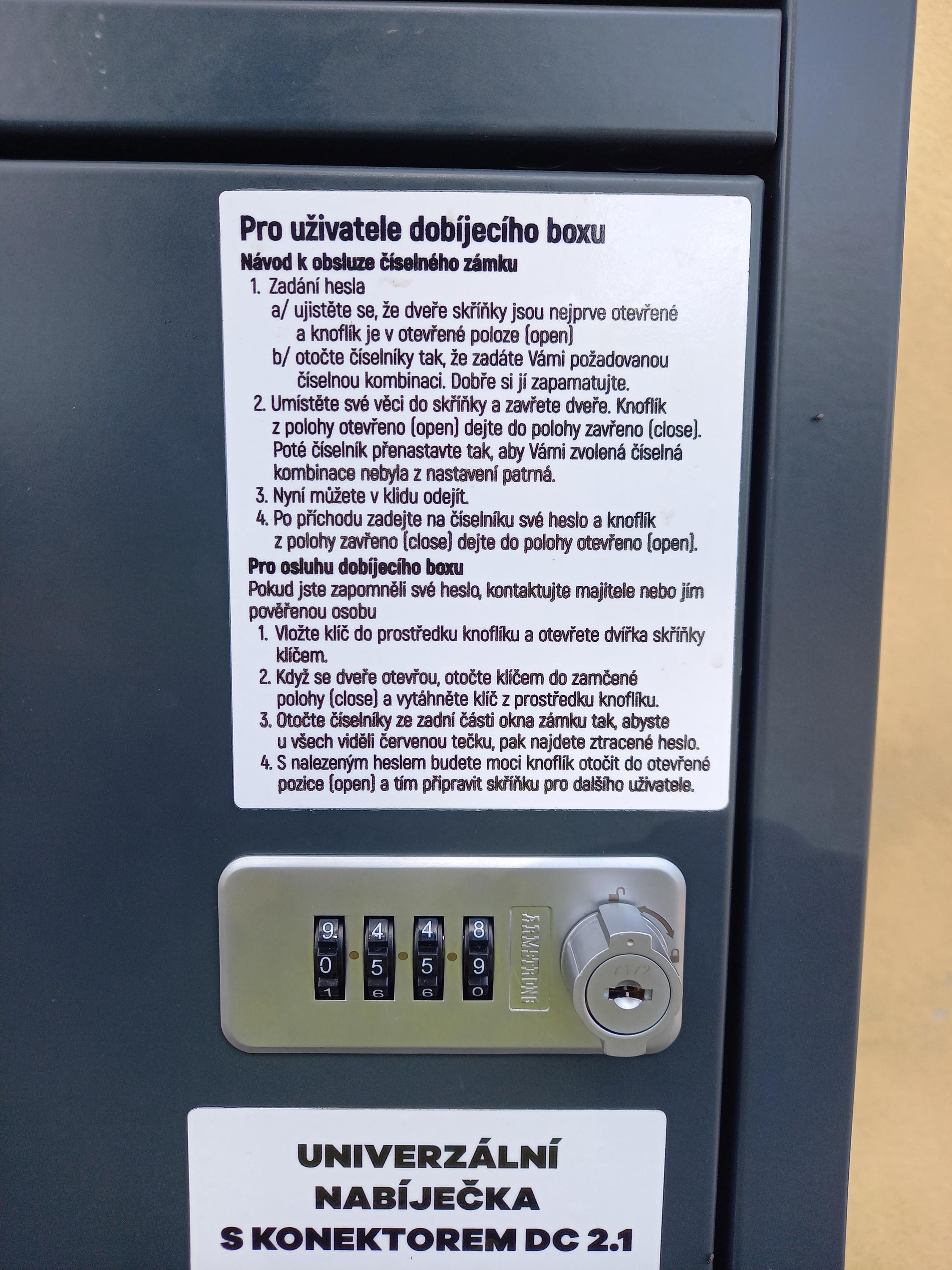 Nabíjecí stanice pro elektrokola foto 6