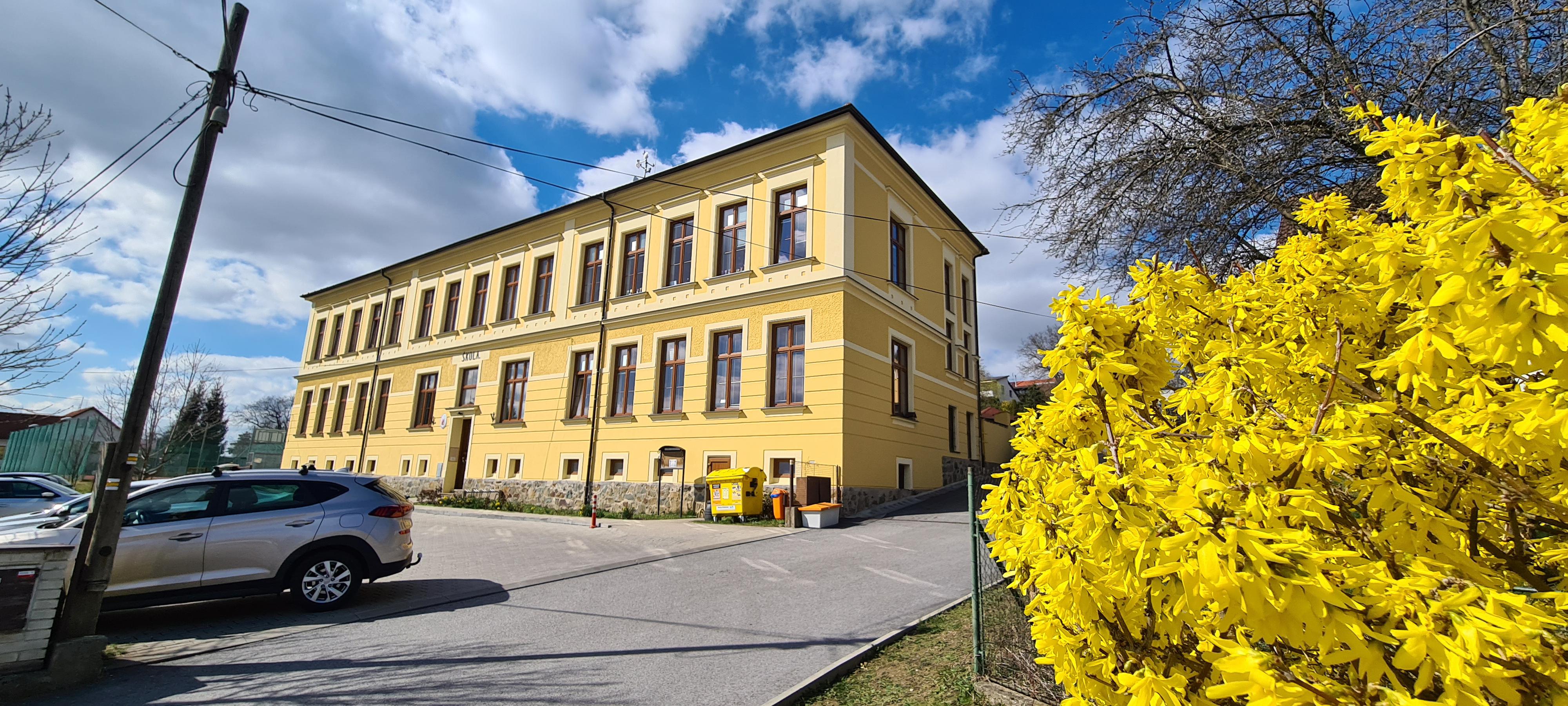 ZŠ Nedabyle foto 2