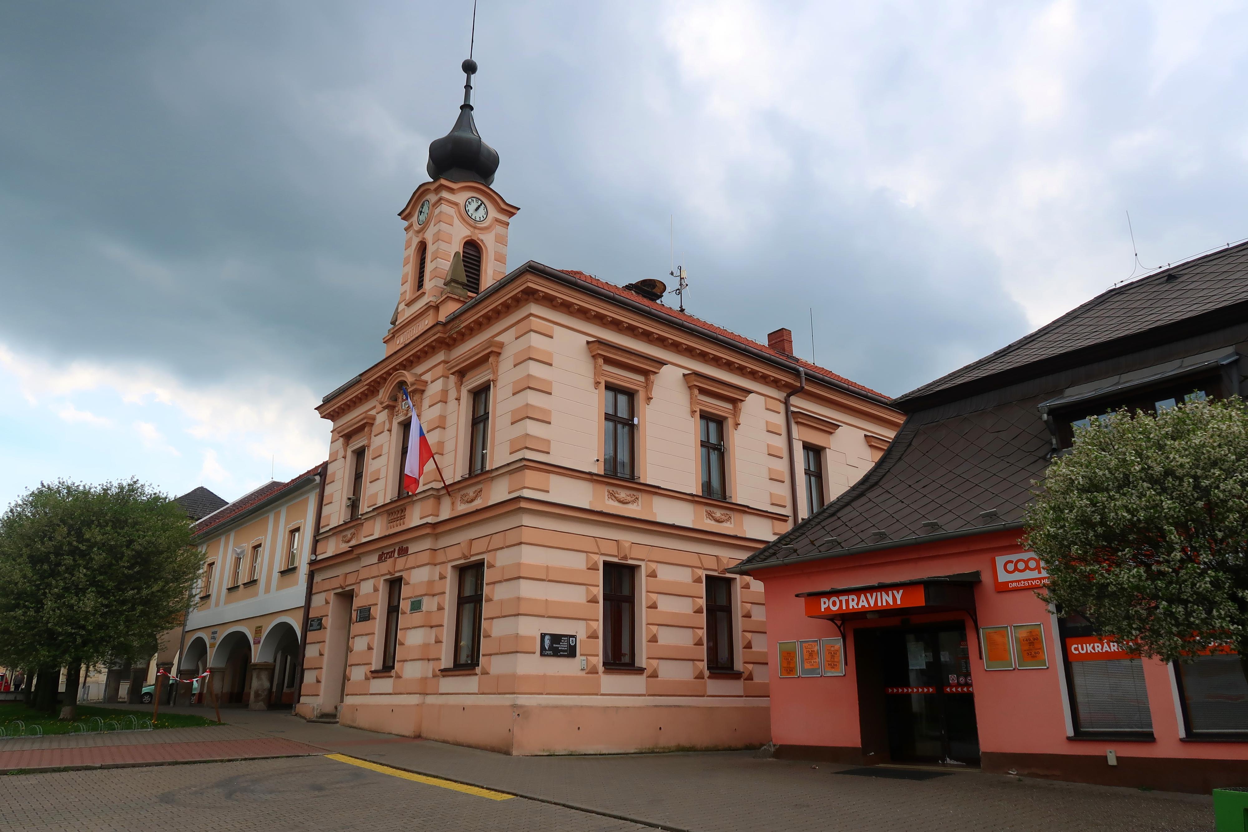 GOLČŮV JENÍKOV - MĚSTSKÝ ÚŘAD foto 6