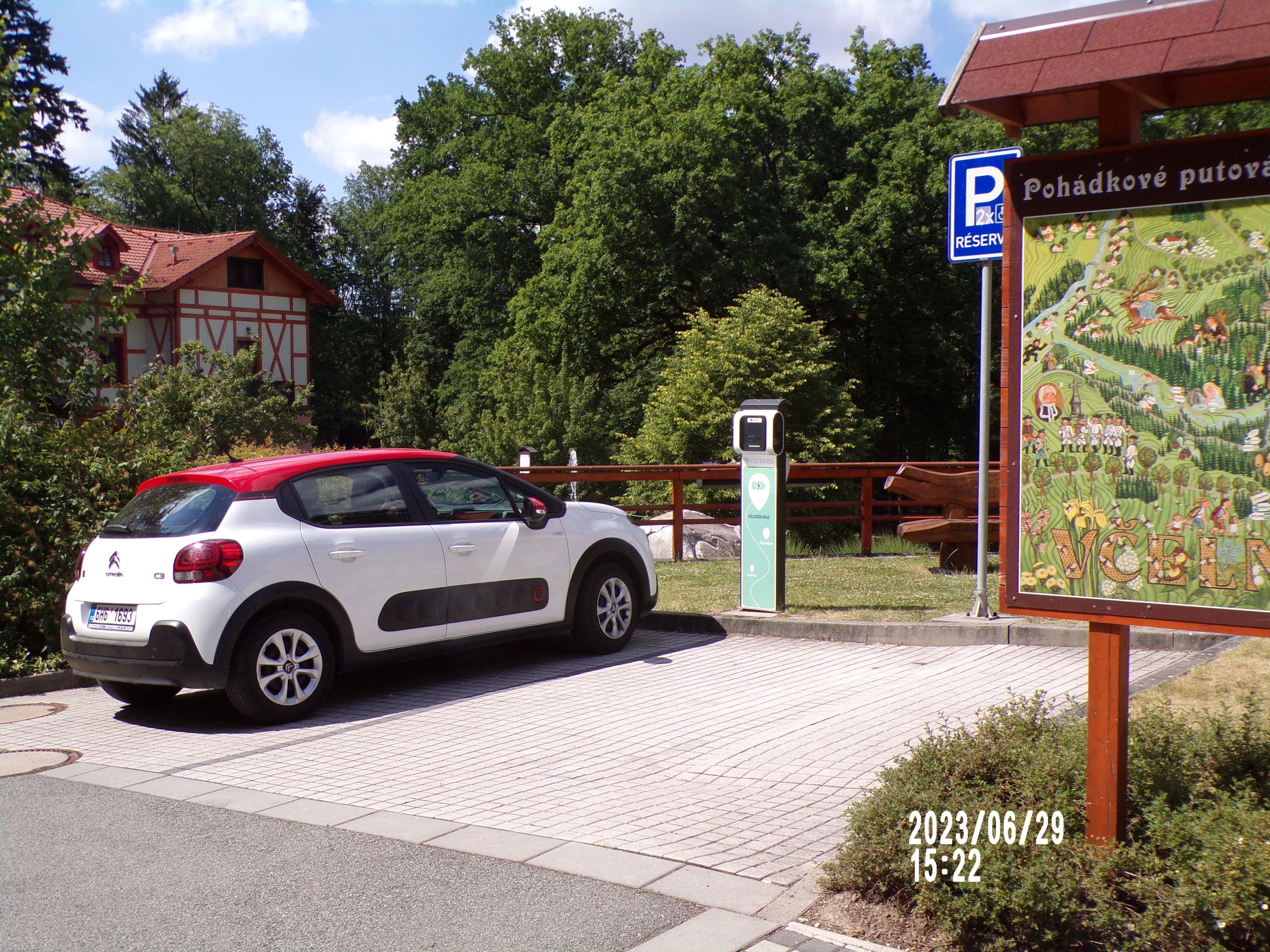 Hotel Studánka - nabíjecí stanice foto 6