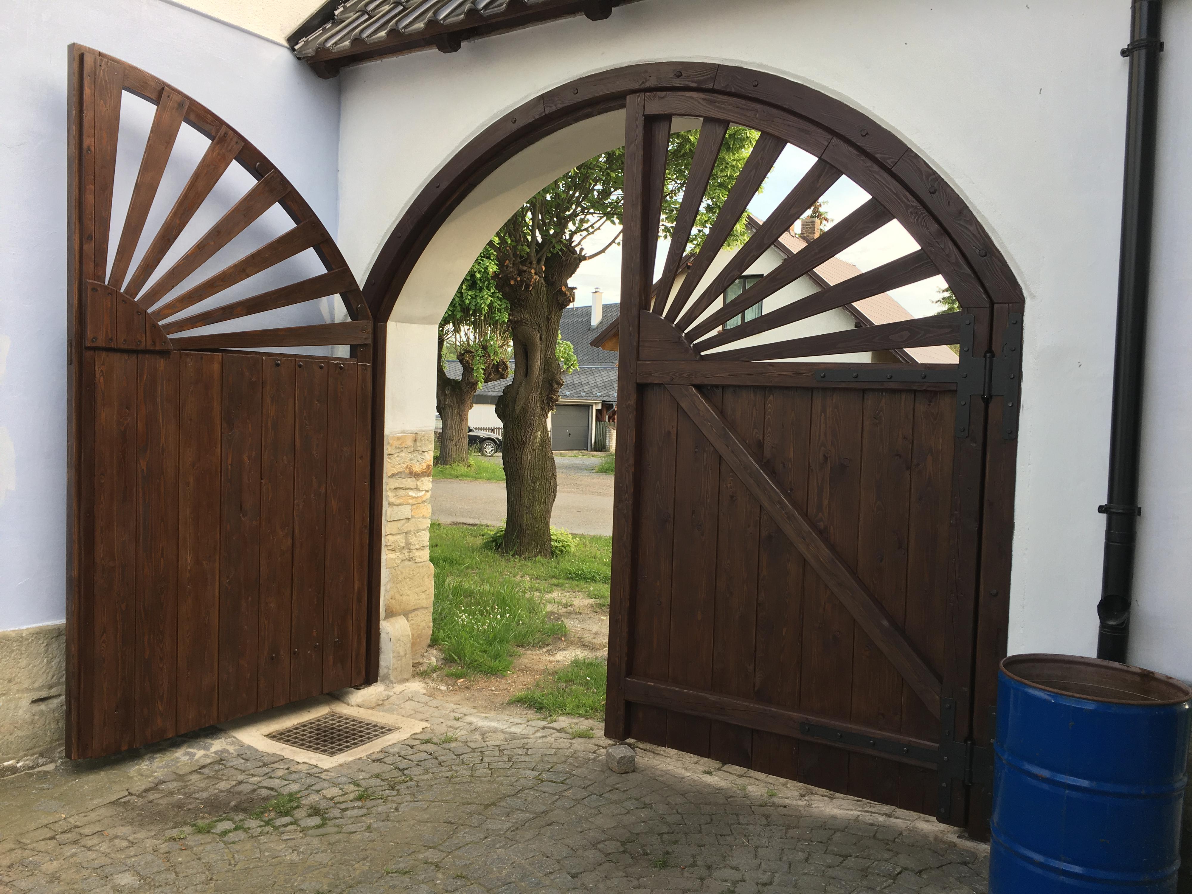 Truhlářství, Řezbářství - Václav Burda foto 5