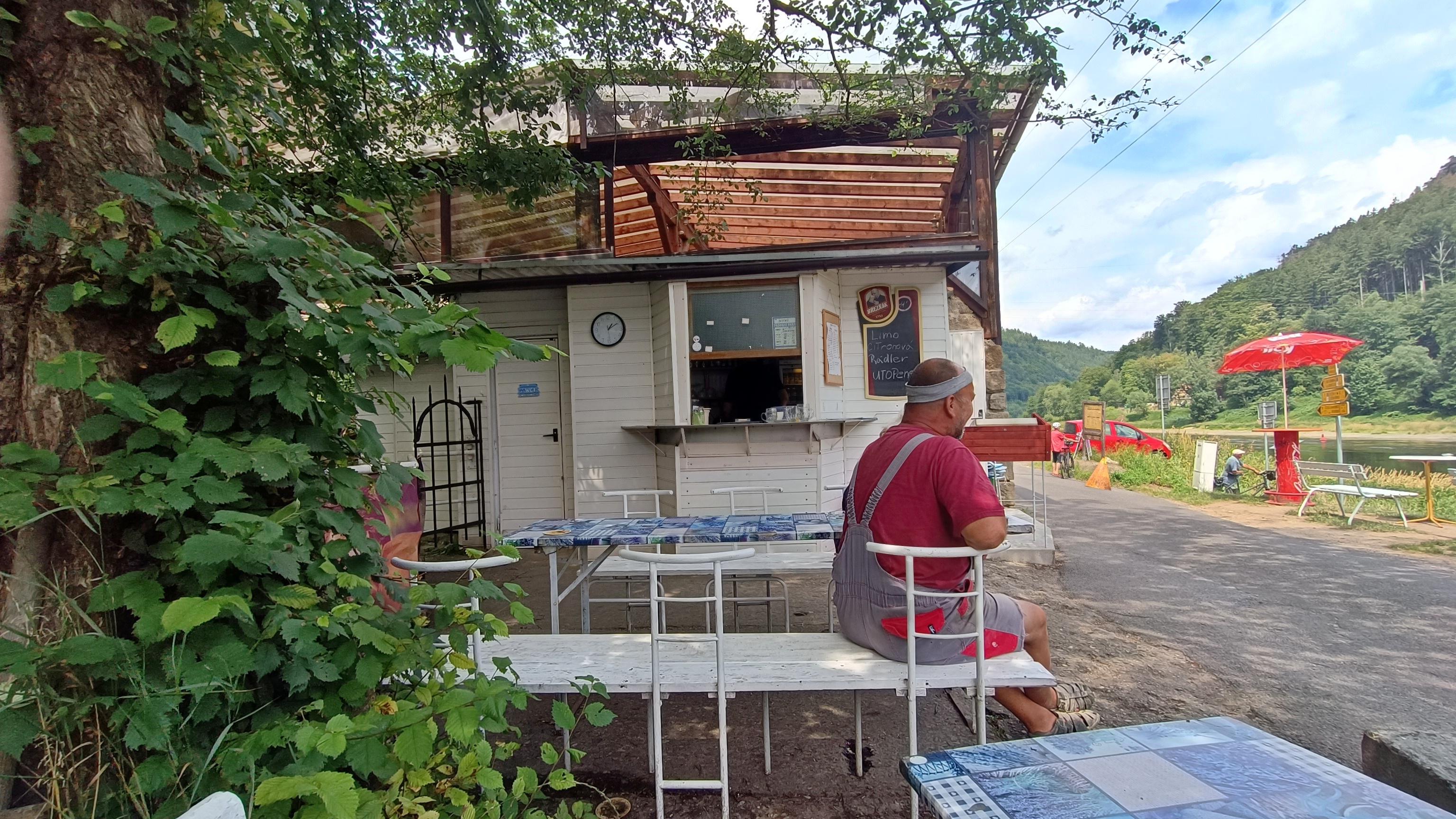 Občerstvení u přívozu foto 3