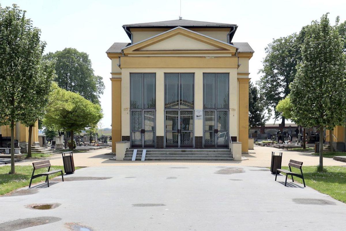 Smuteční síň LITOVEL | Hřbitov