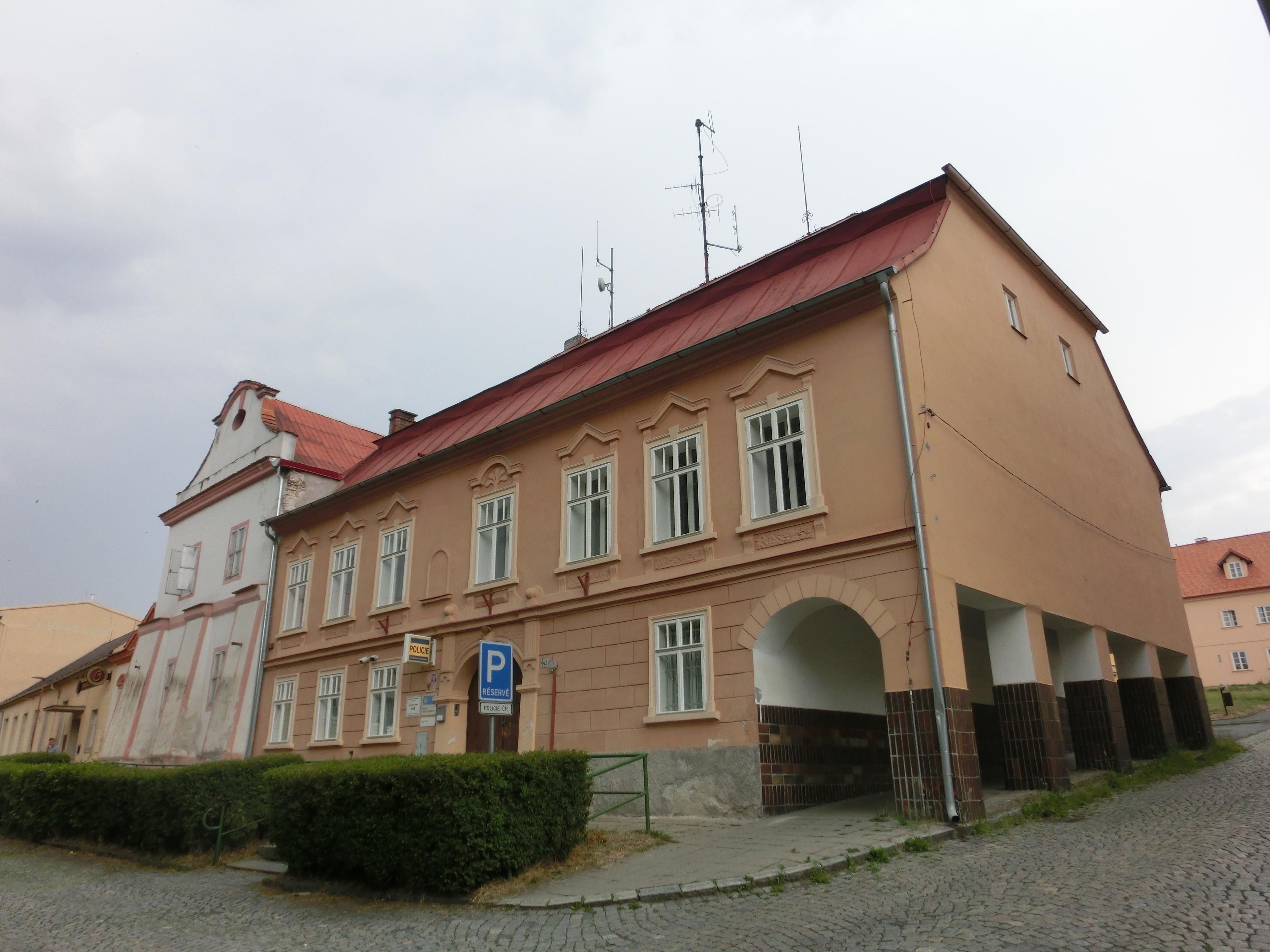 Policie ČR - Obvodní oddělení Žlutice foto 2