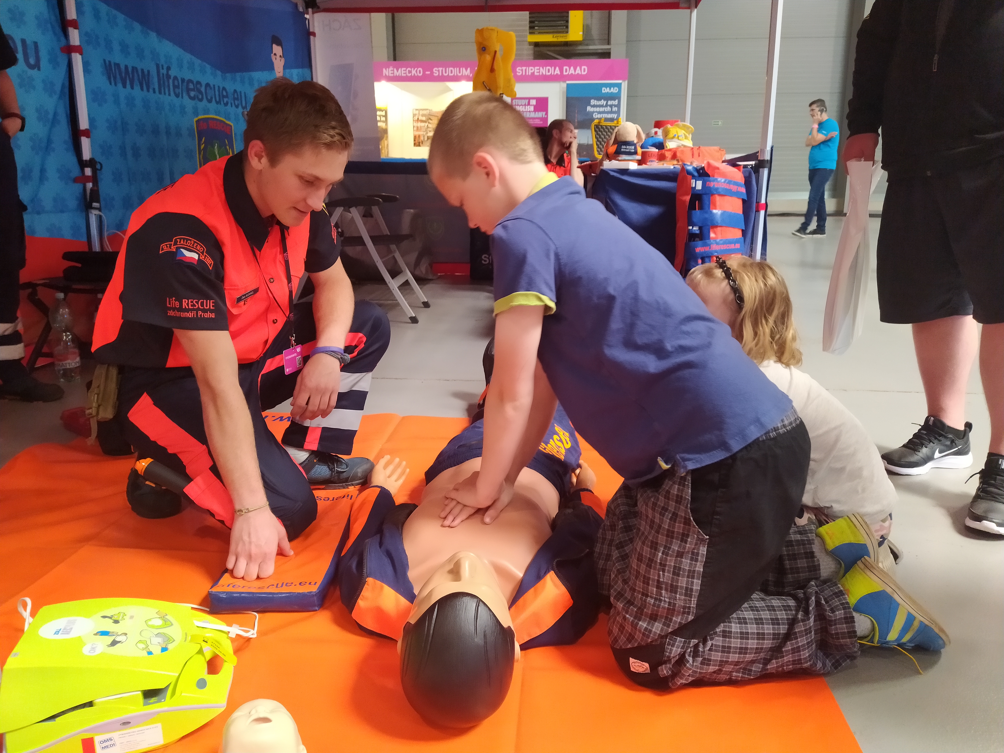 Life RESCUE - záchranáři Praha školicí středisko první pomoci z.s.