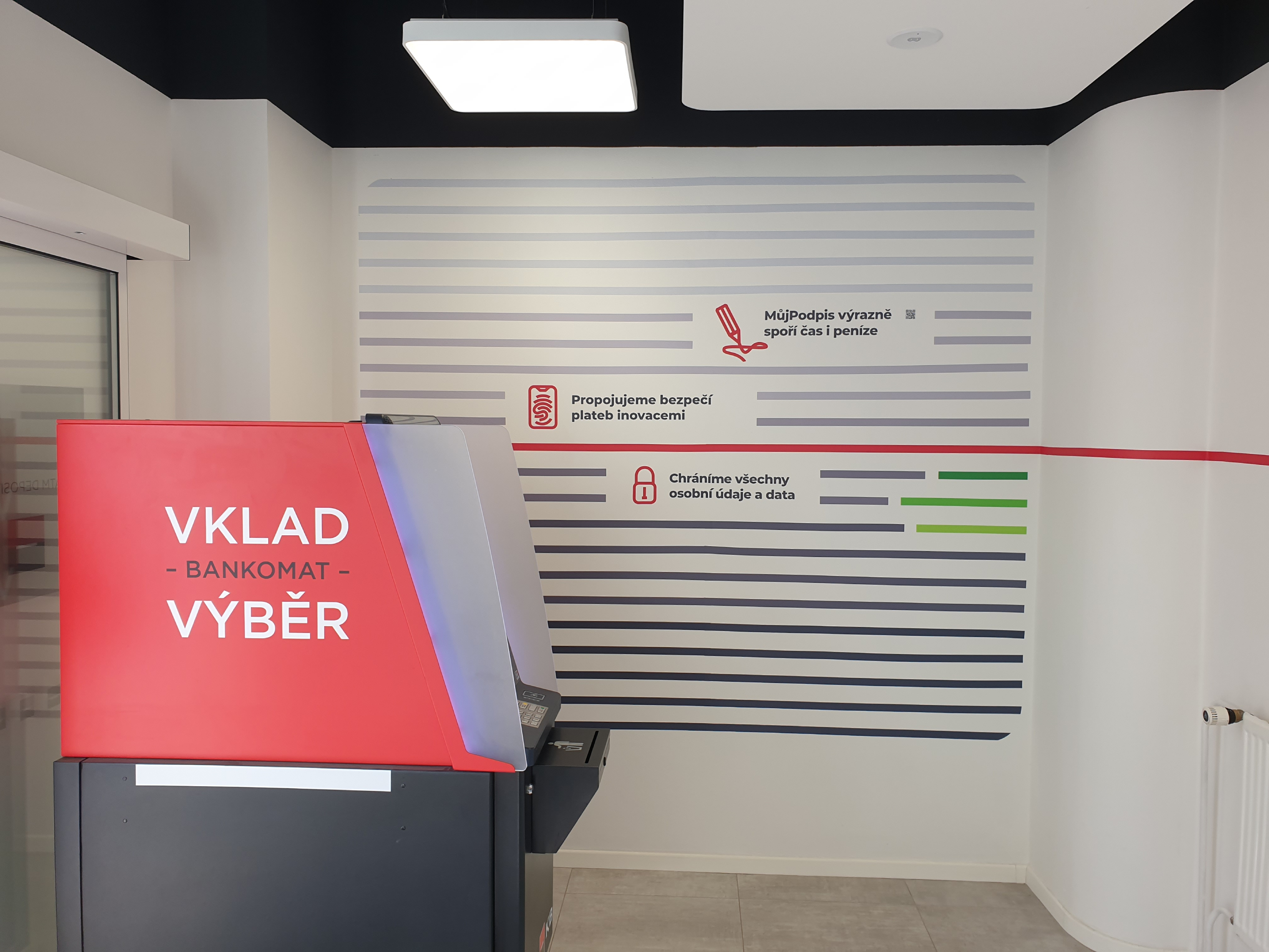 Bankomat Komerční banky foto 1