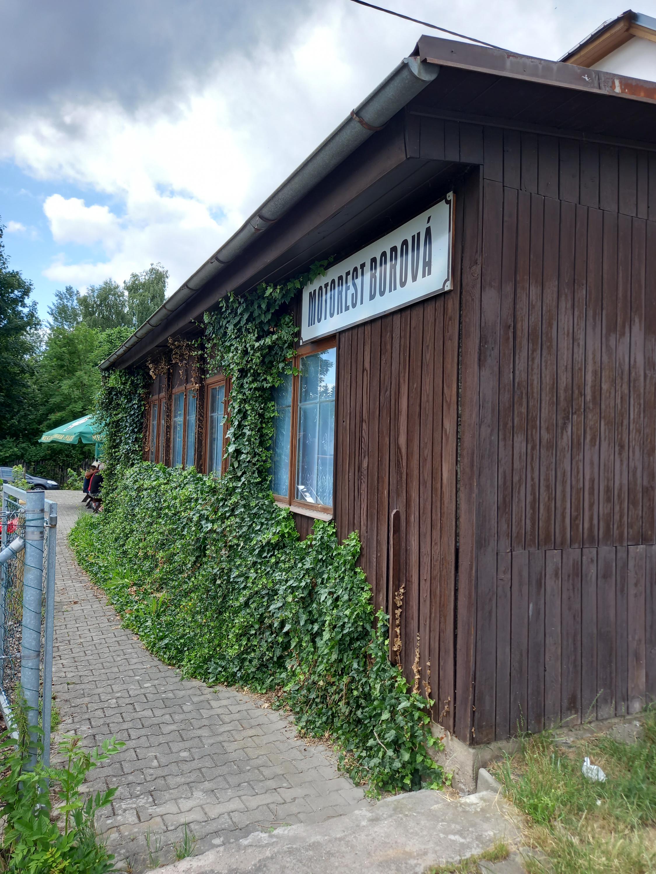 Motorest Borová