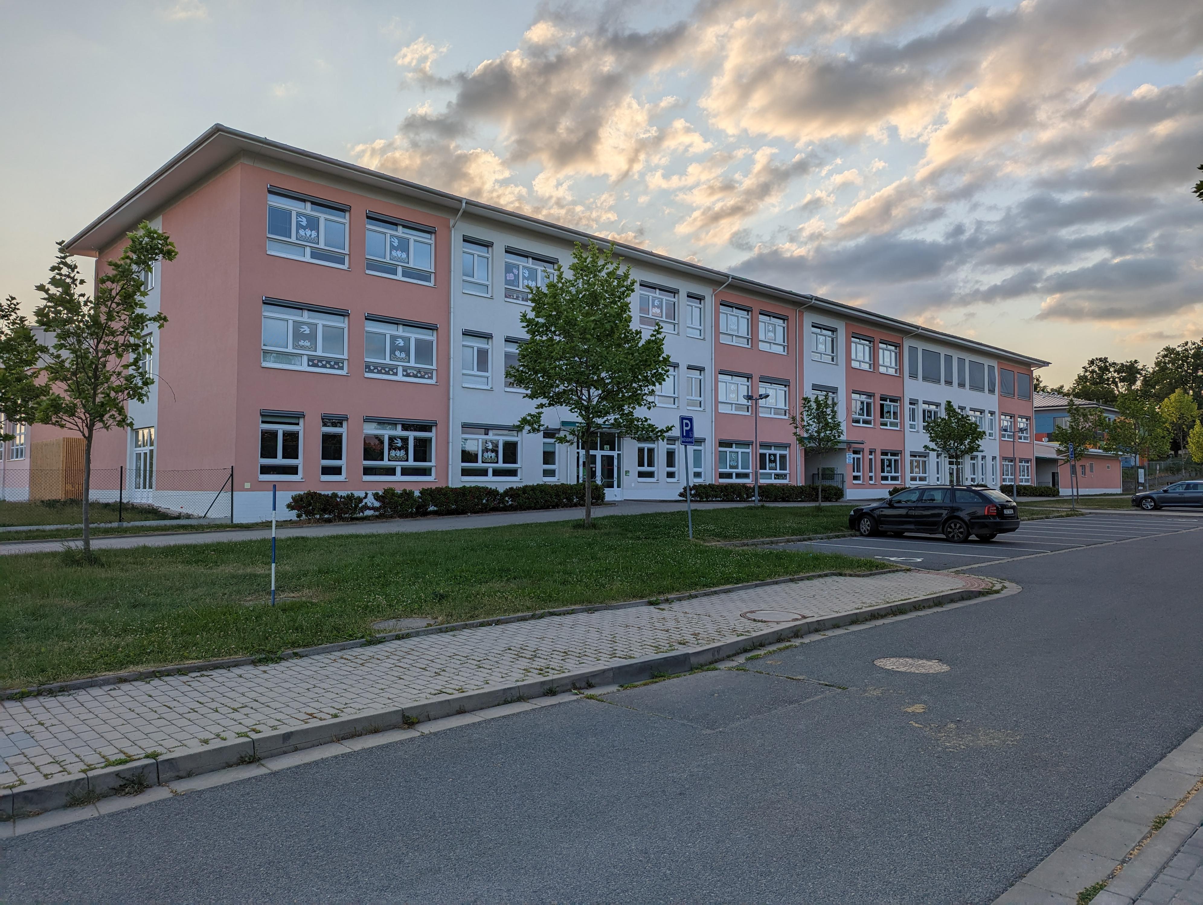 ZŠ Hostivice foto 3