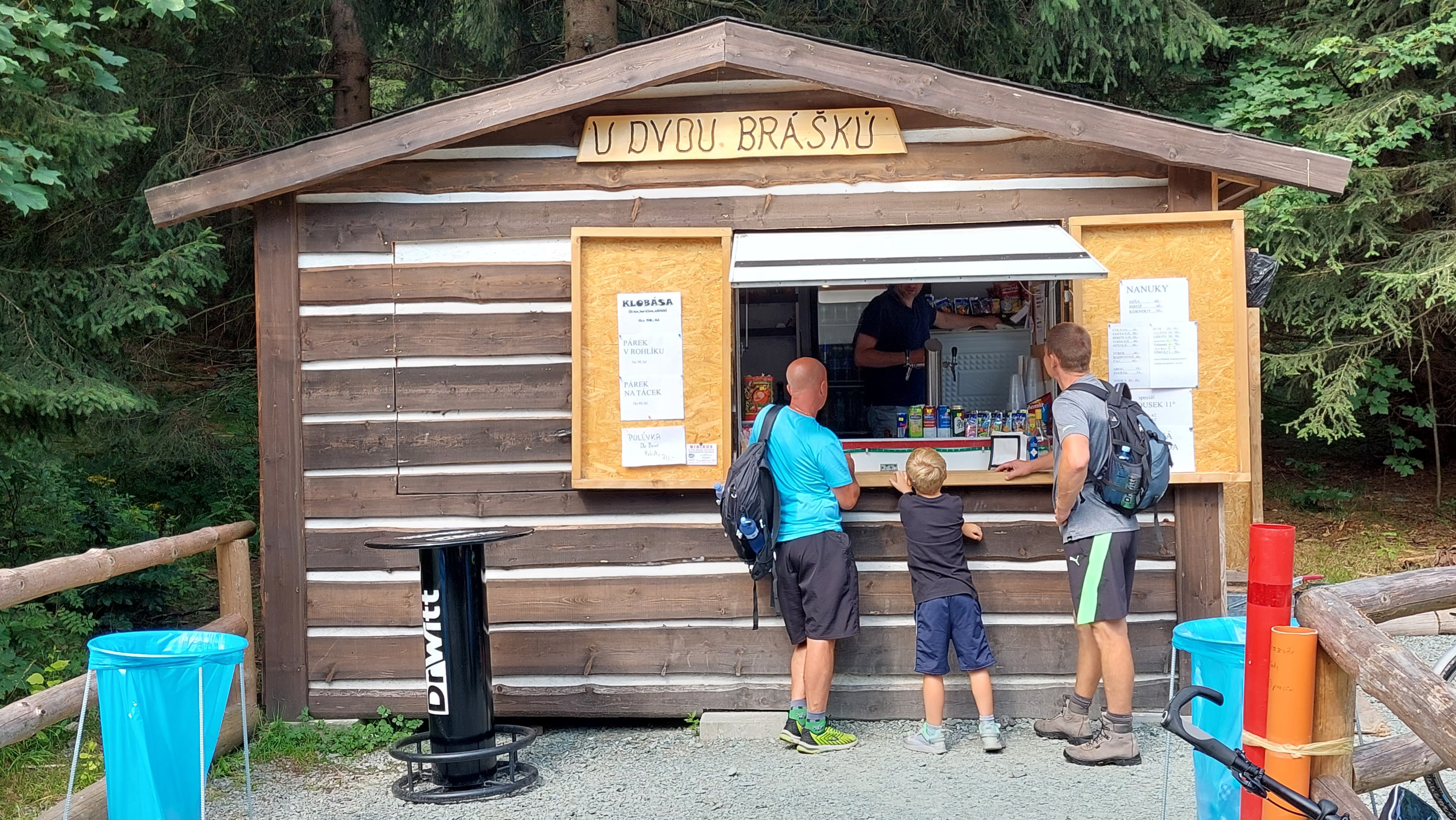 Občerstvení u Hájovny foto 2