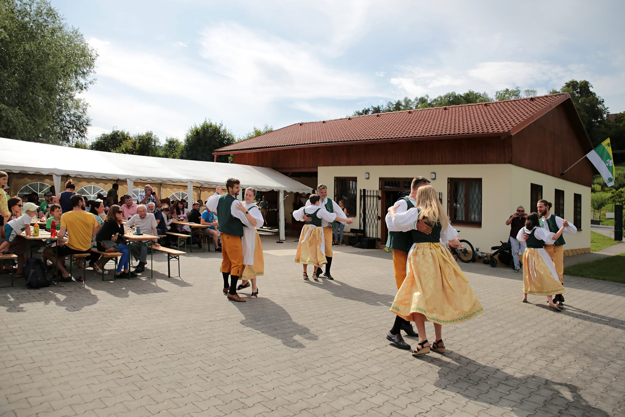 Obecní hospoda Příluka - u Hasičů foto 2