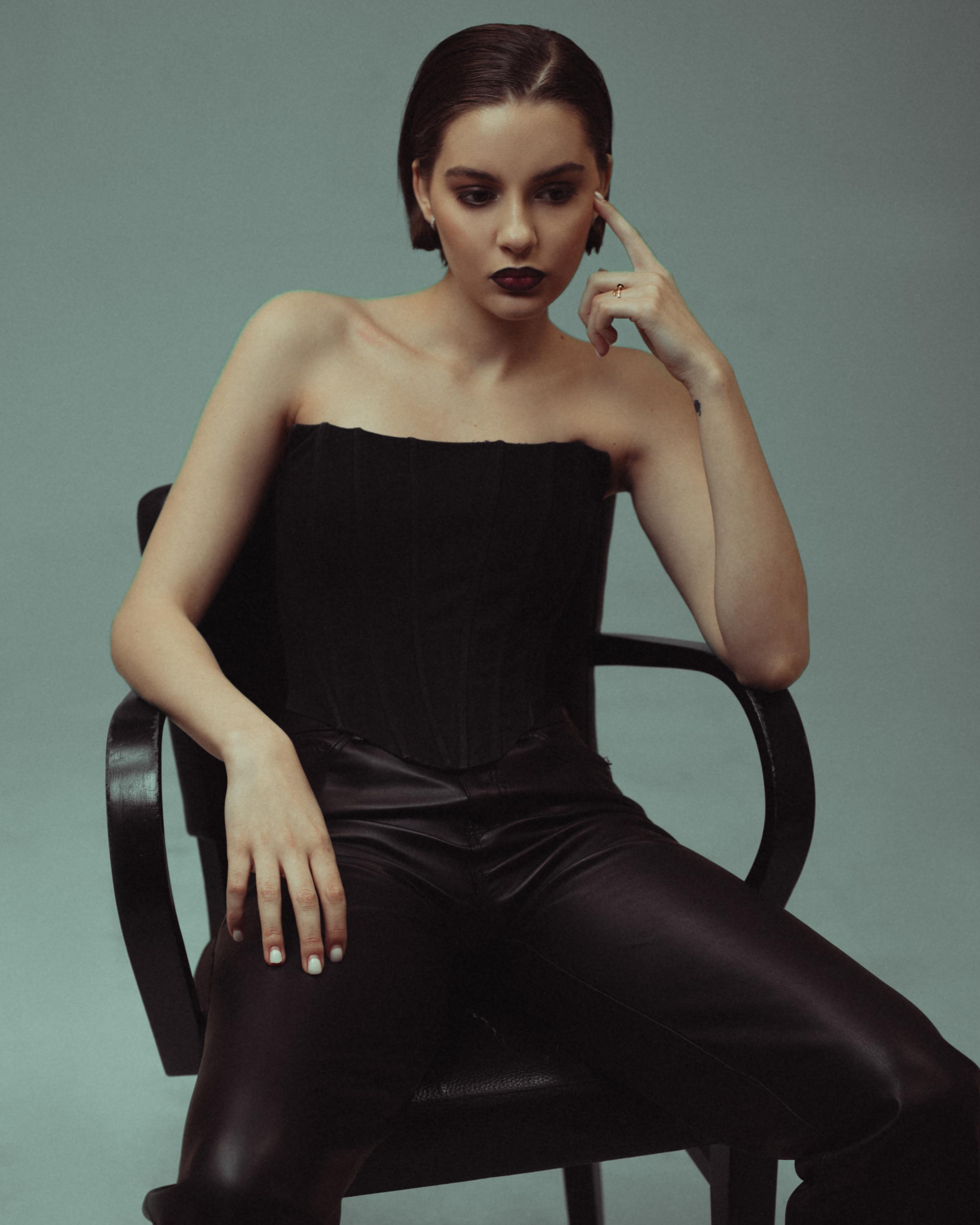 ALSUSHA - Ateliérová fotografka foto 3