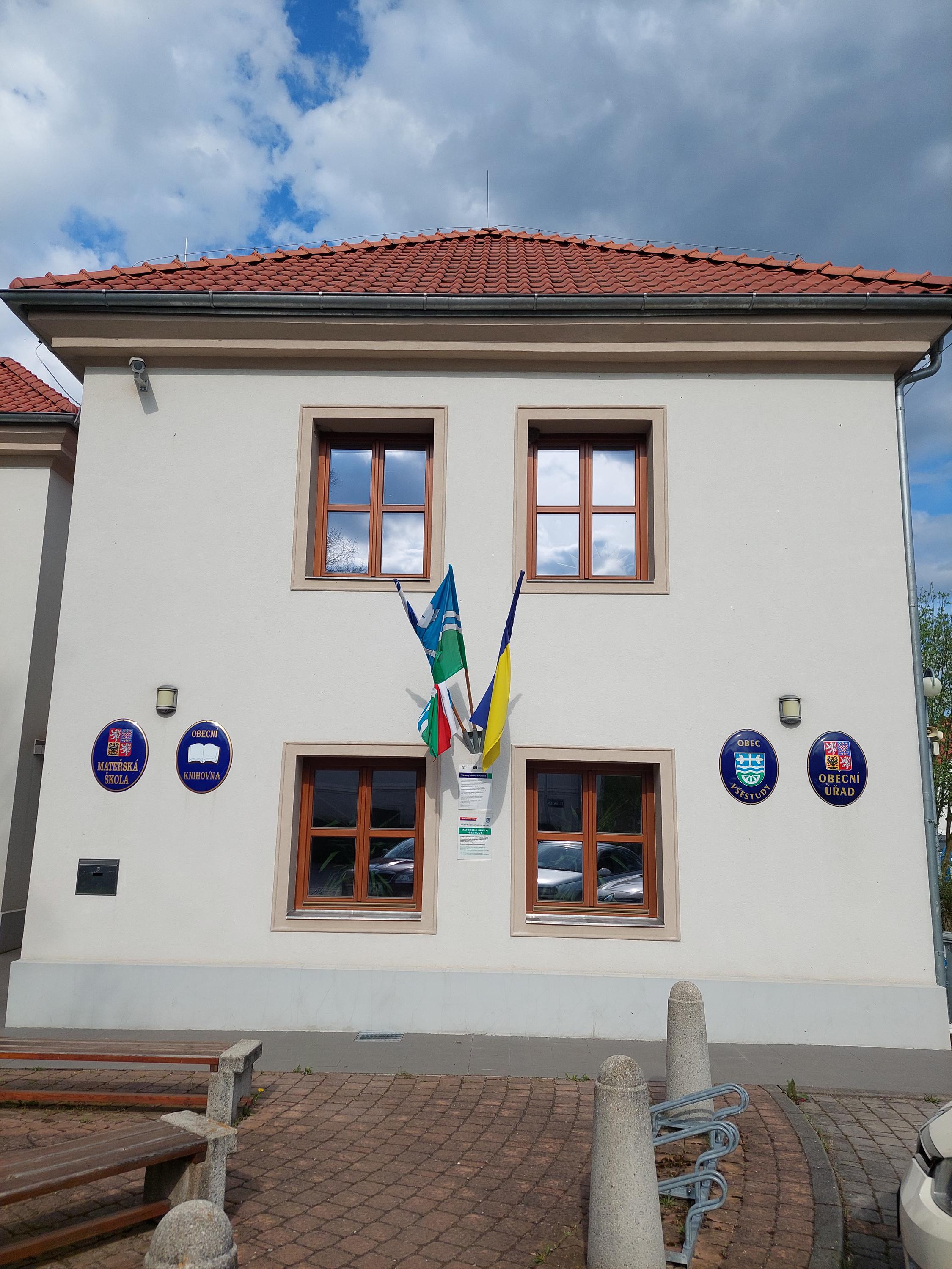 Všestudy - obecní úřad foto 4