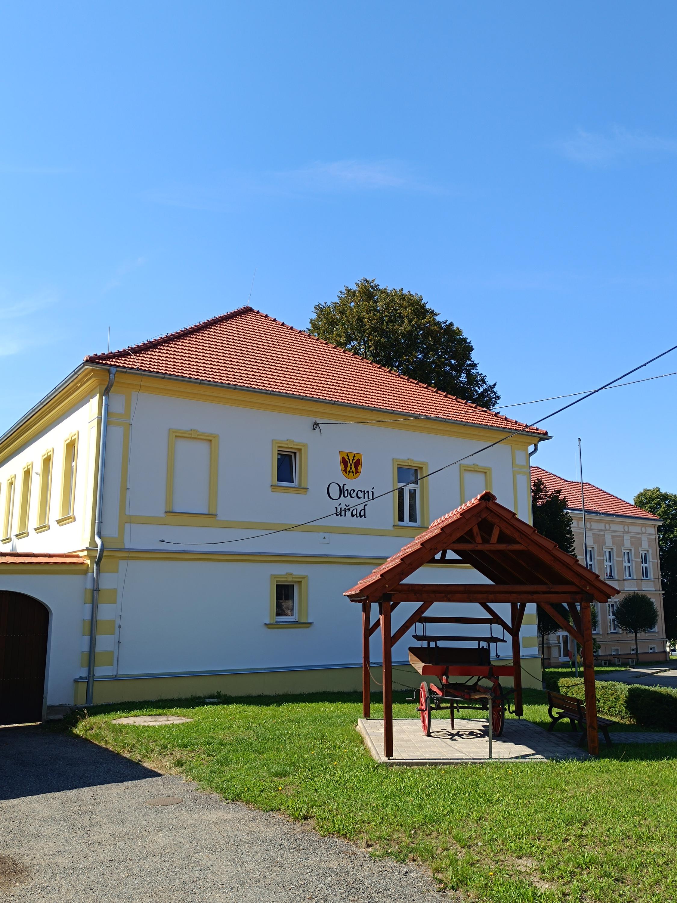 Úřad městyse Dyjákovice foto 4